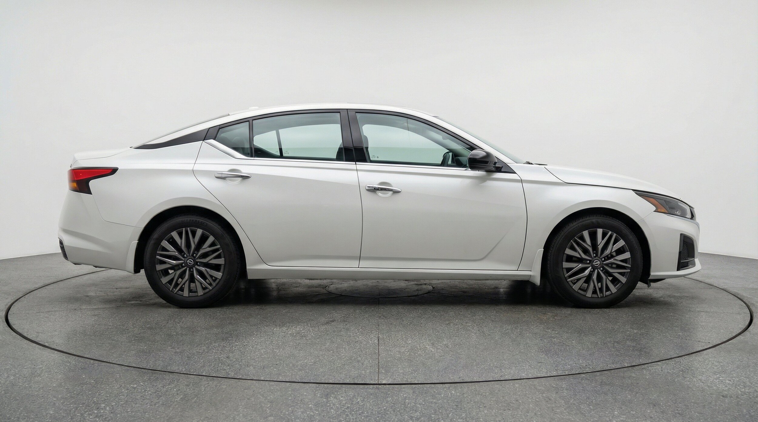 Thumbnail: 2025 Nissan Altima - 11