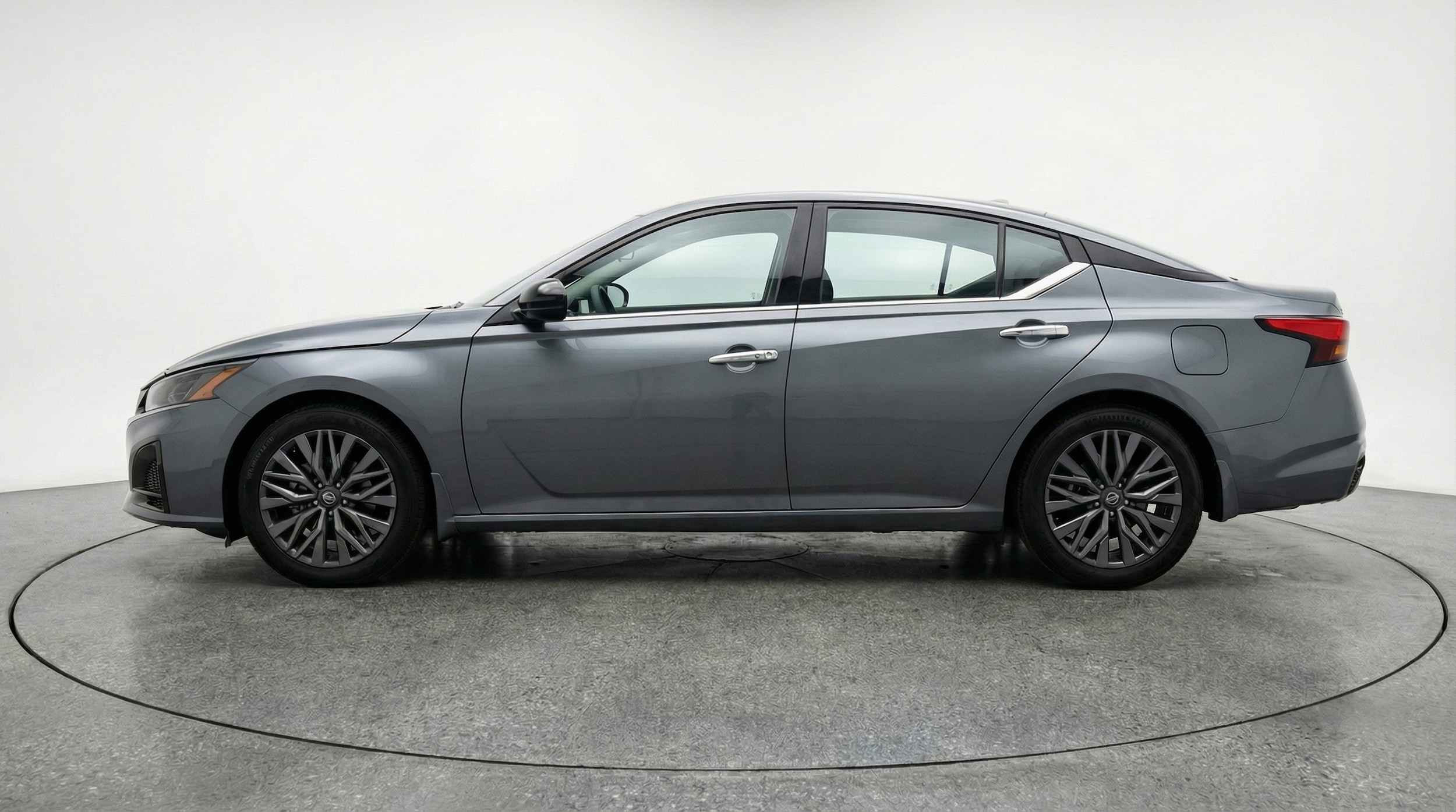 Thumbnail: 2025 Nissan Altima - 4