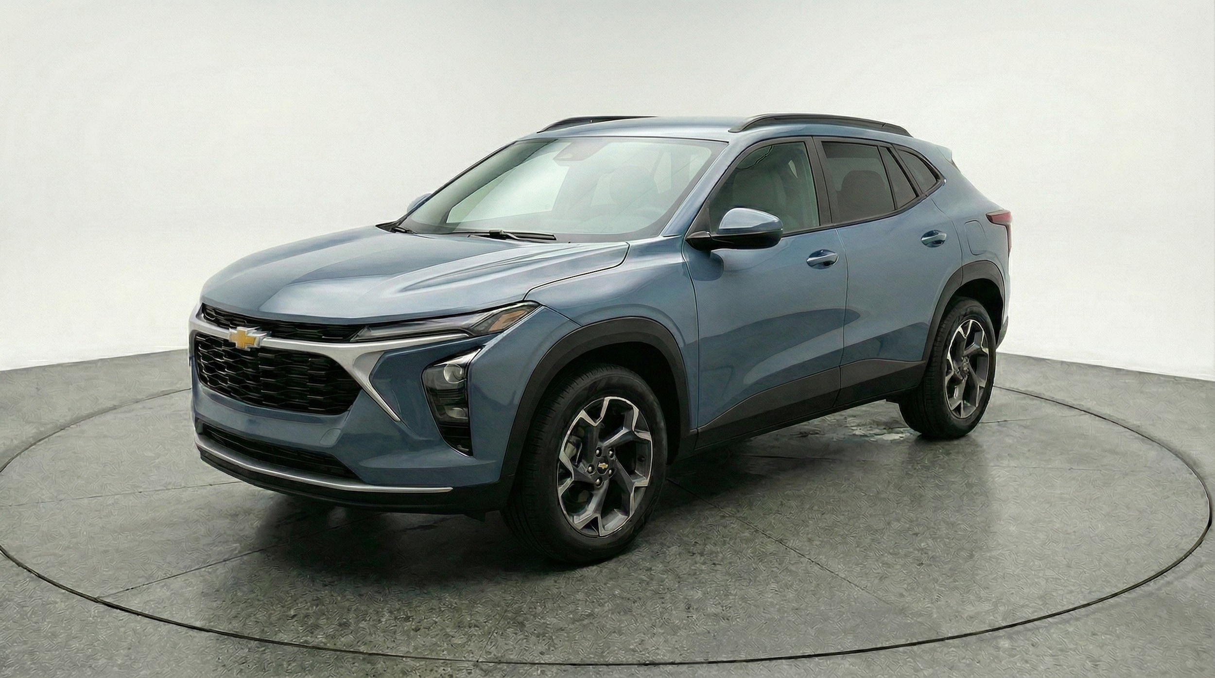 Thumbnail: 2025 Chevrolet Trax - 3