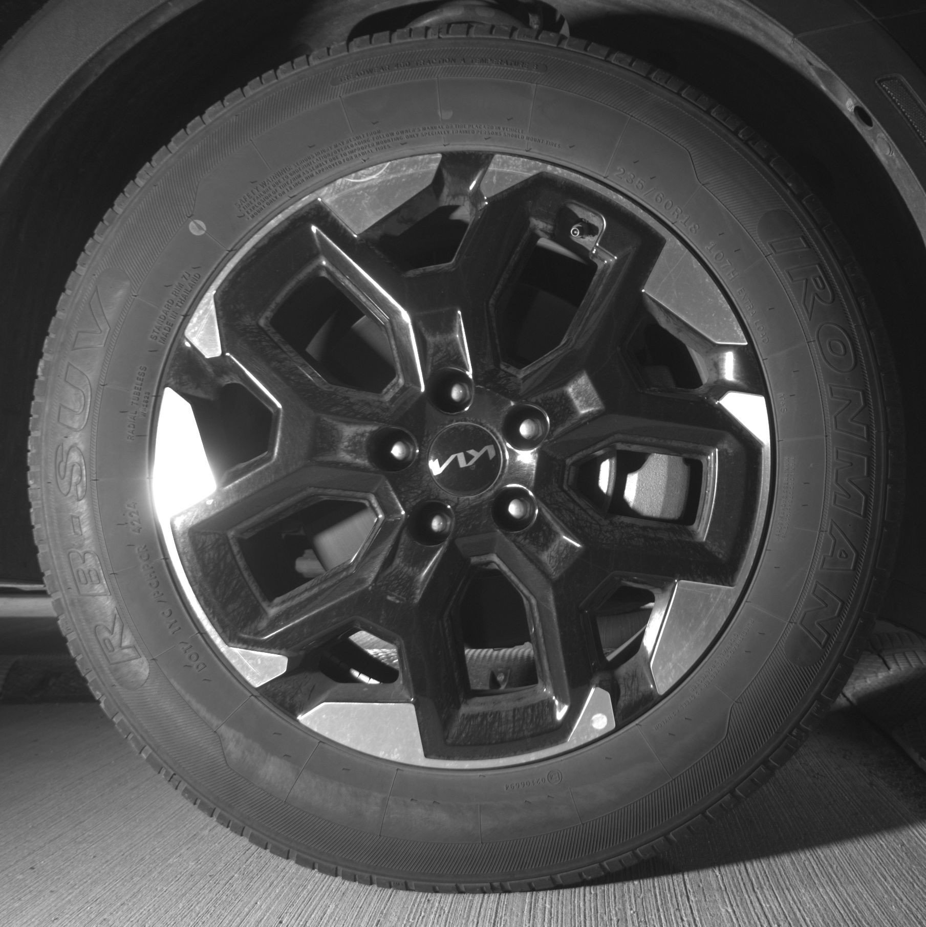 Thumbnail: 2024 Kia Sorento - 13