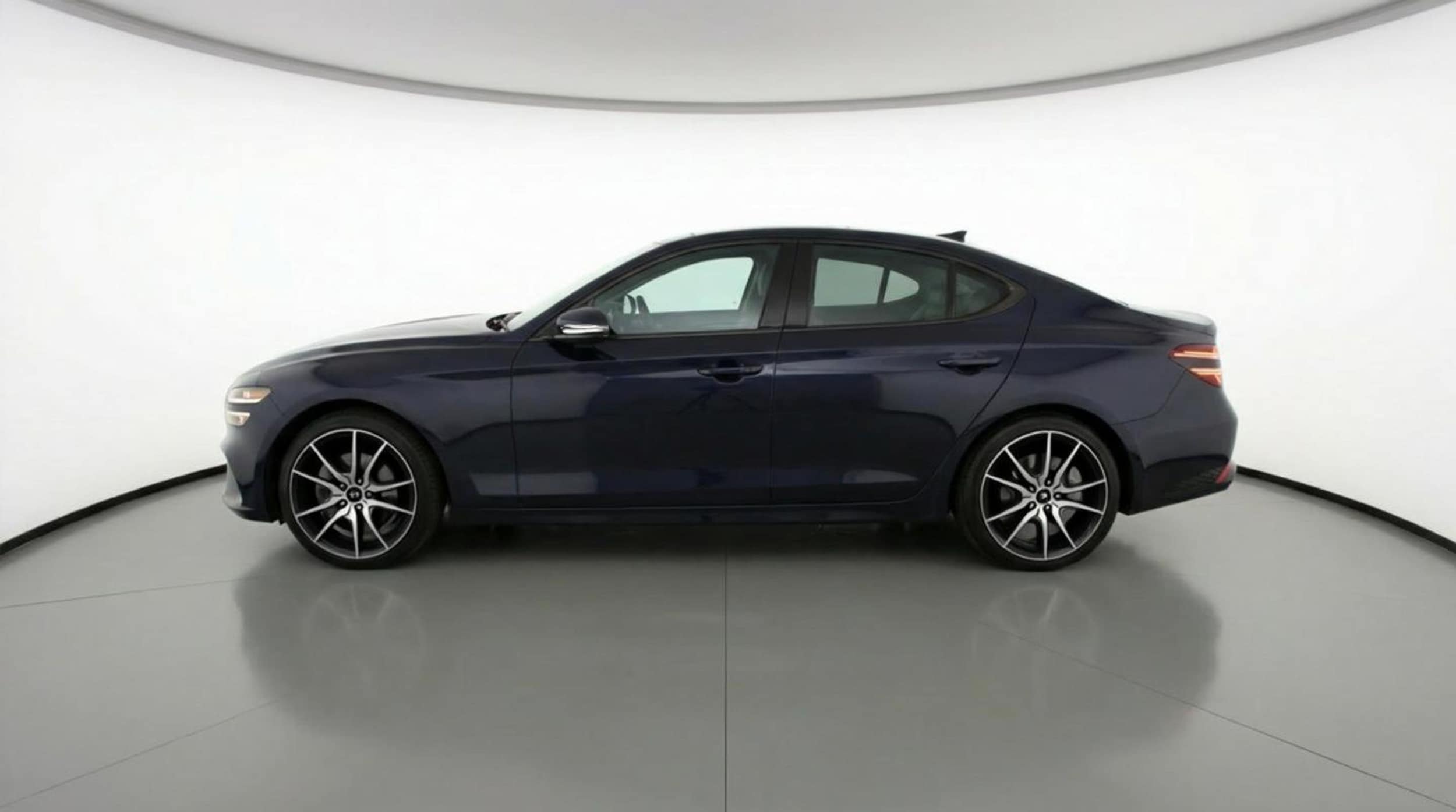 Thumbnail: 2025 Genesis G70 - 4