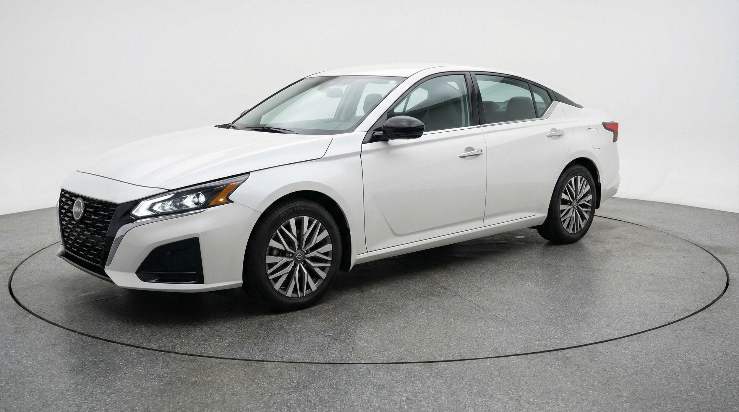 Thumbnail: 2025 Nissan Altima - 3