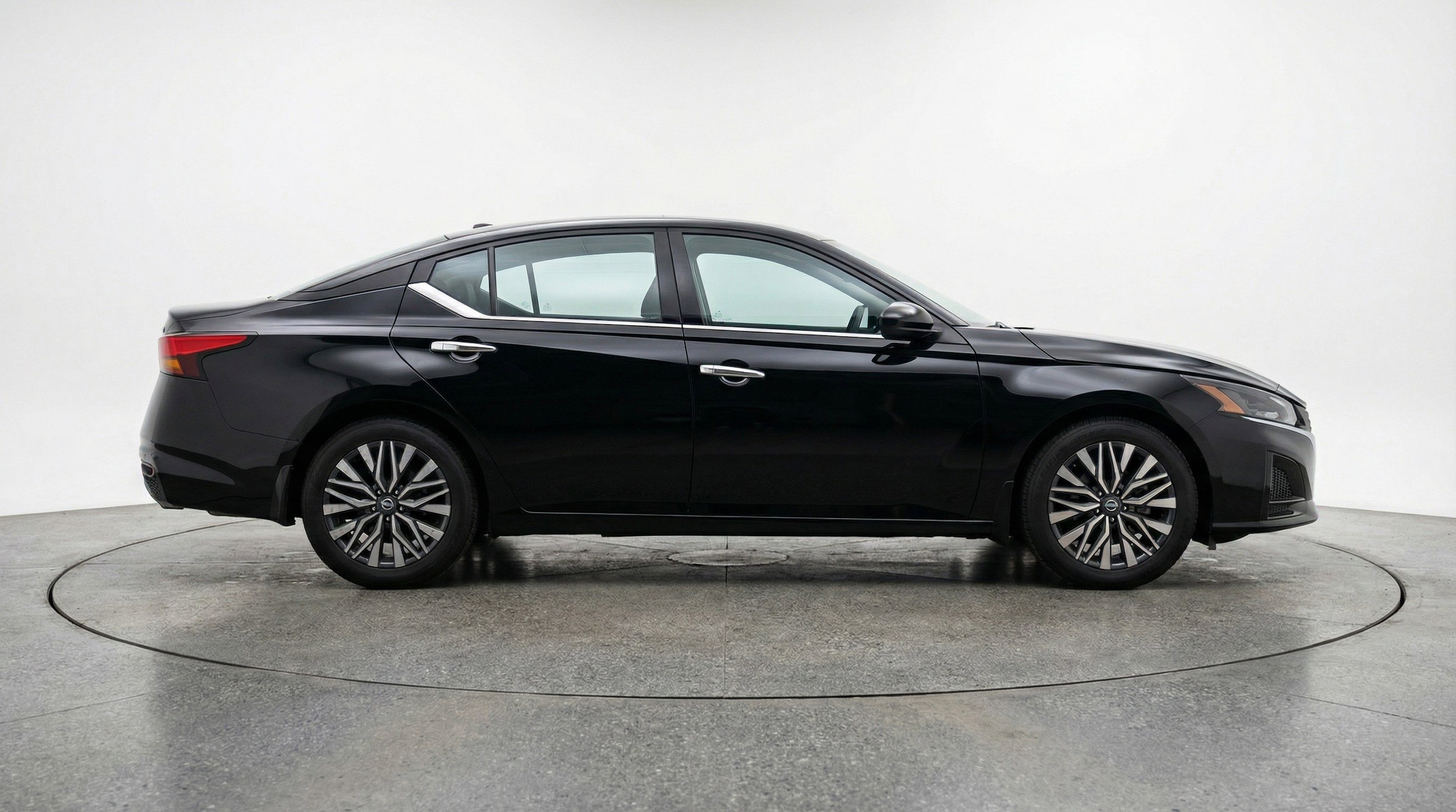 Thumbnail: 2025 Nissan Altima - 11