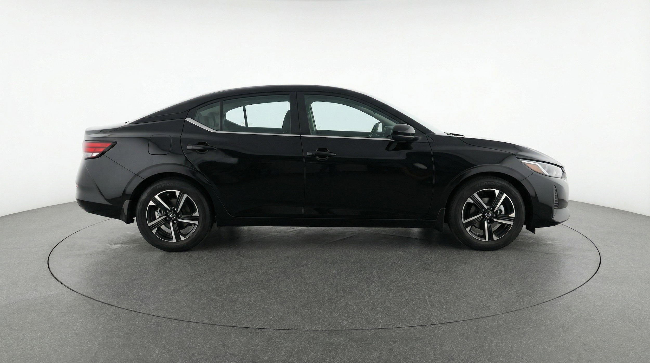 Thumbnail: 2025 Nissan Sentra - 11