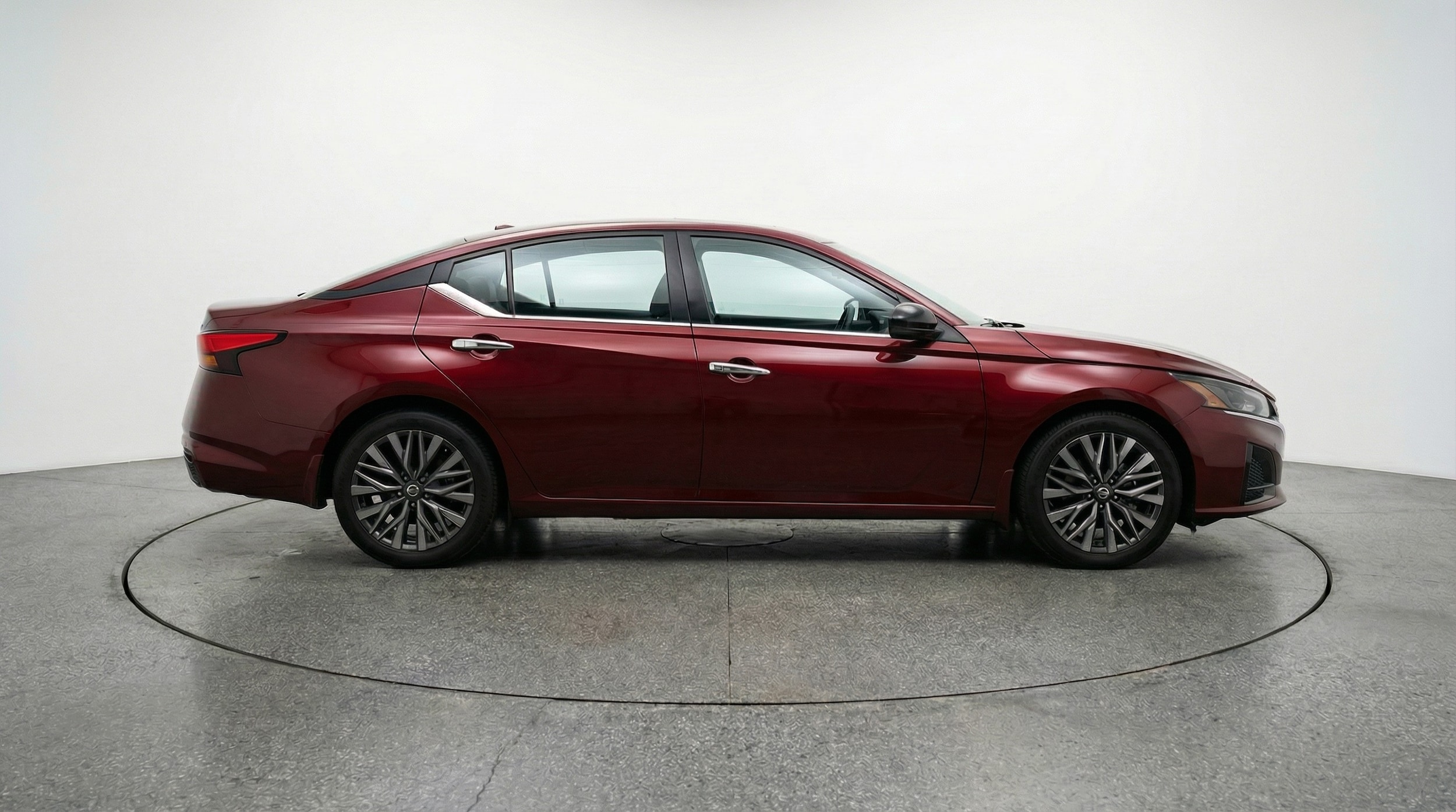 Thumbnail: 2025 Nissan Altima - 8