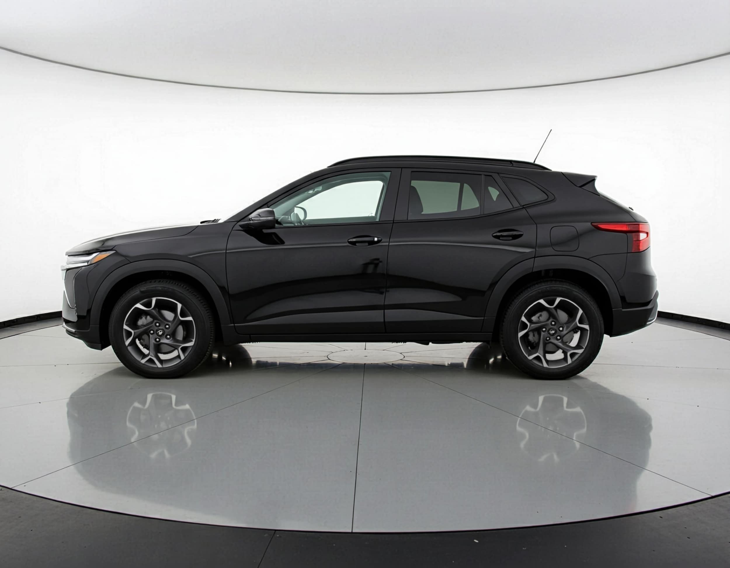 Thumbnail: 2025 Chevrolet Trax - 4