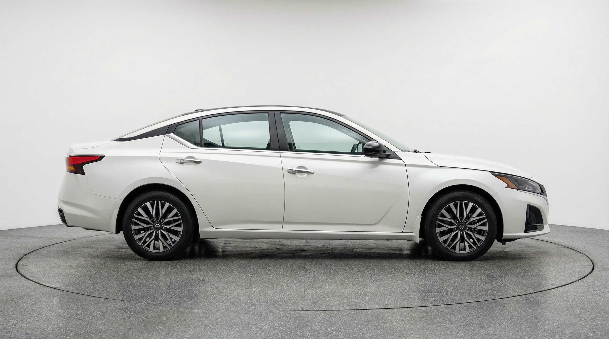 Thumbnail: 2025 Nissan Altima - 8