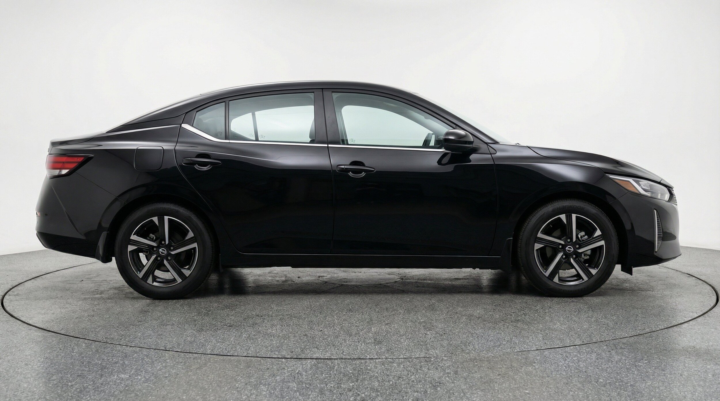 Thumbnail: 2025 Nissan Sentra - 11