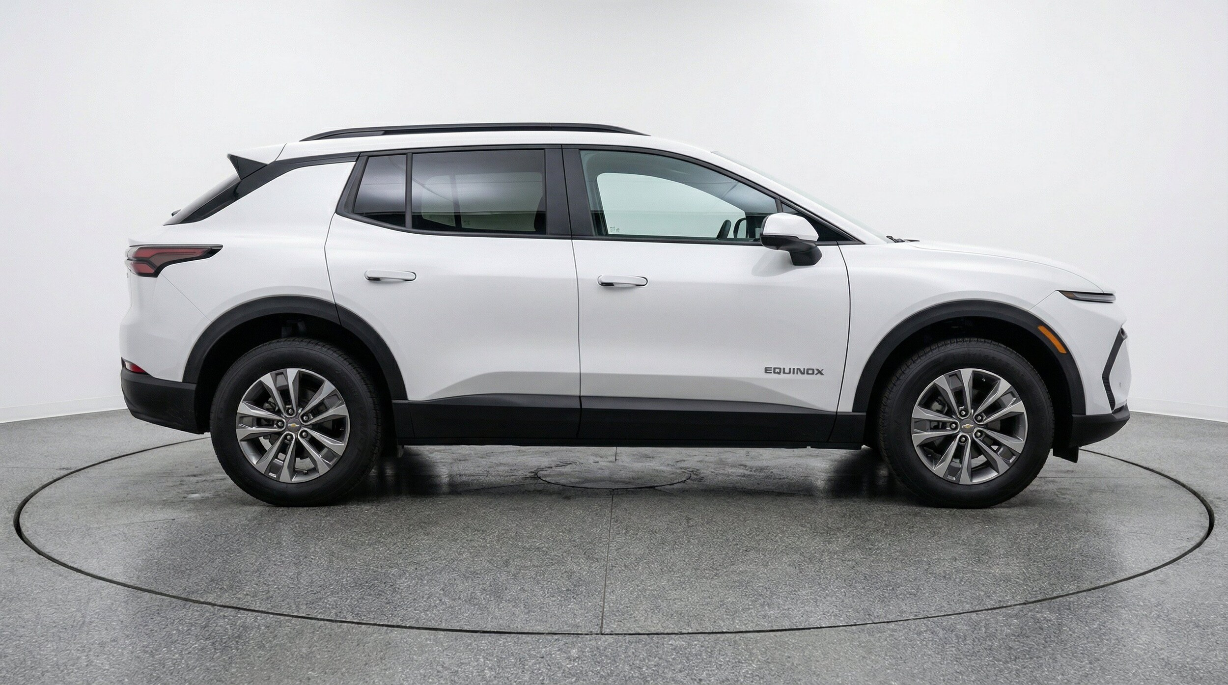 Thumbnail: 2025 Chevrolet Equinox - 11