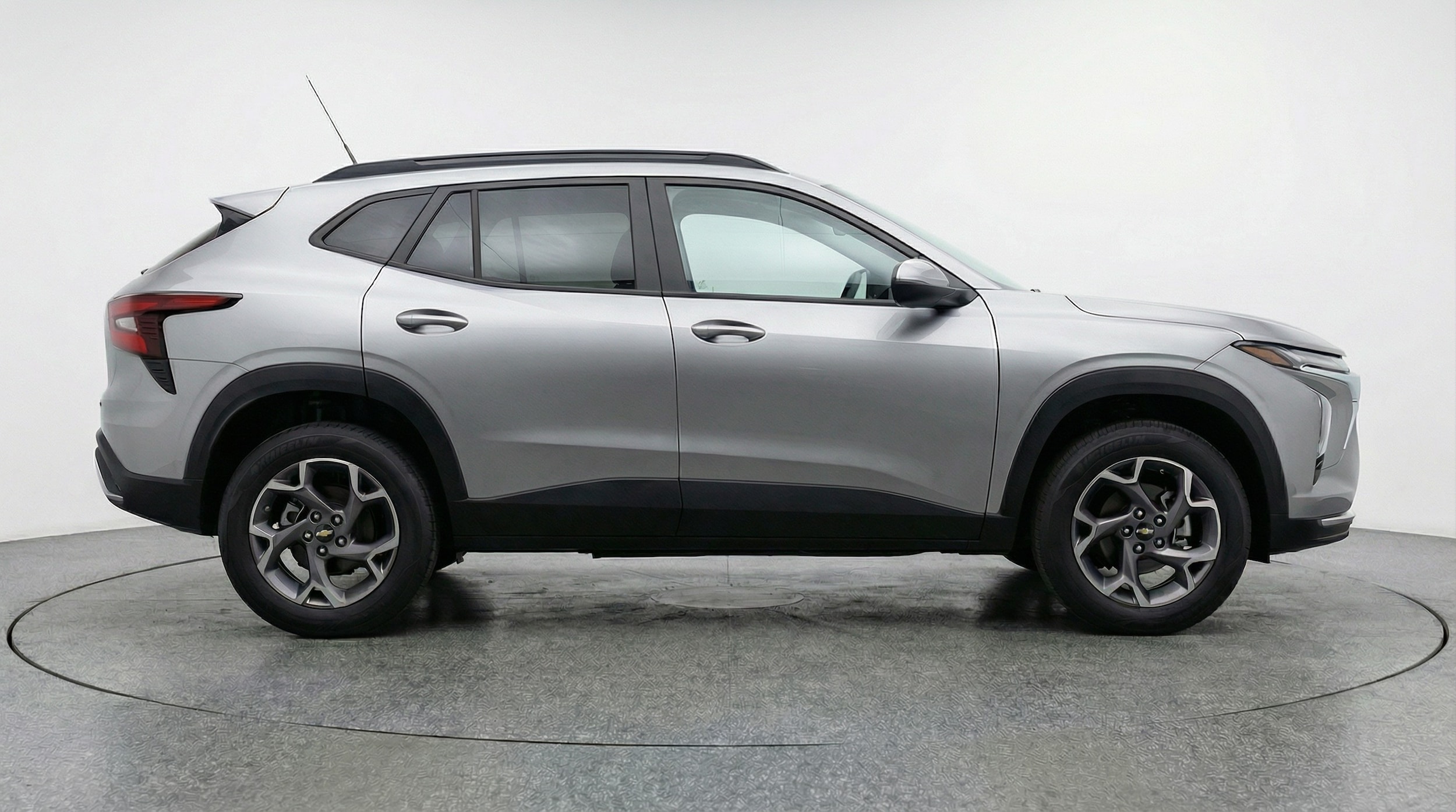 Thumbnail: 2025 Chevrolet Trax - 8