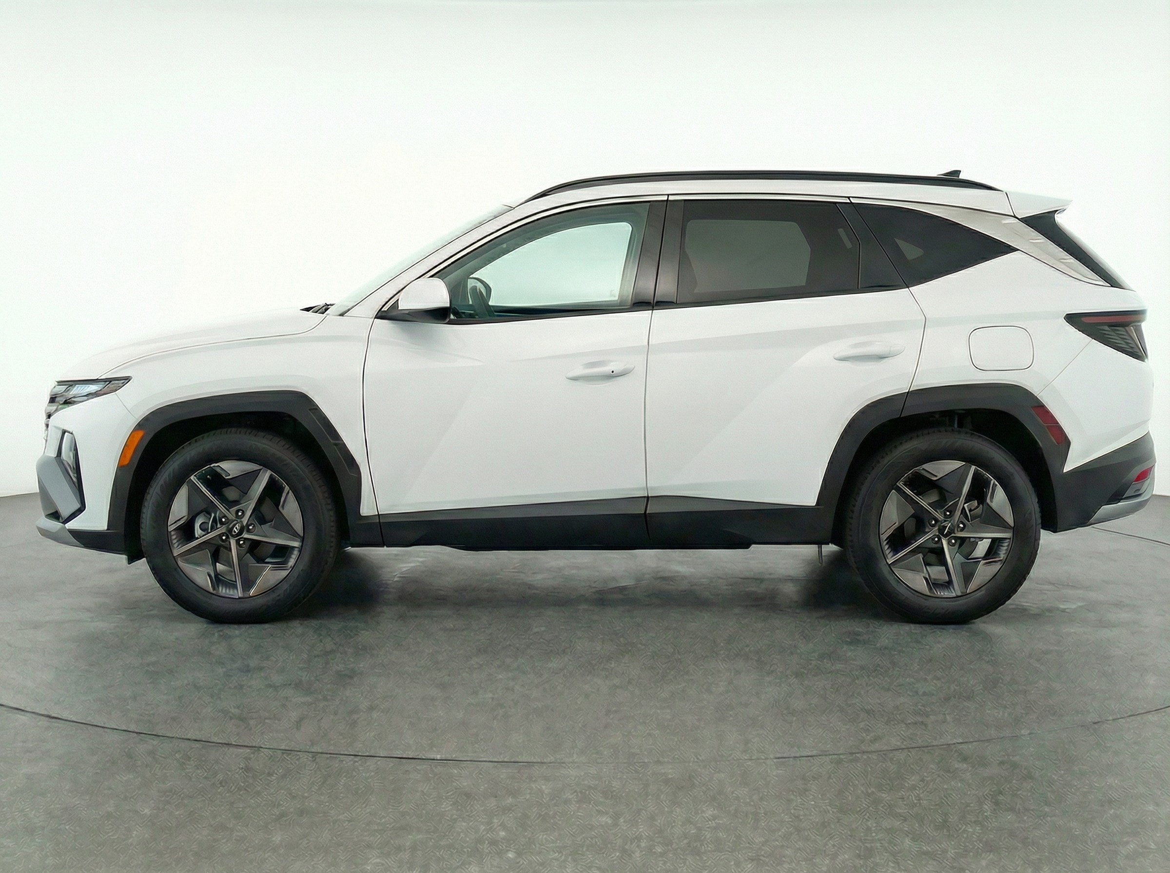 Thumbnail: 2025 Hyundai Tucson - 4