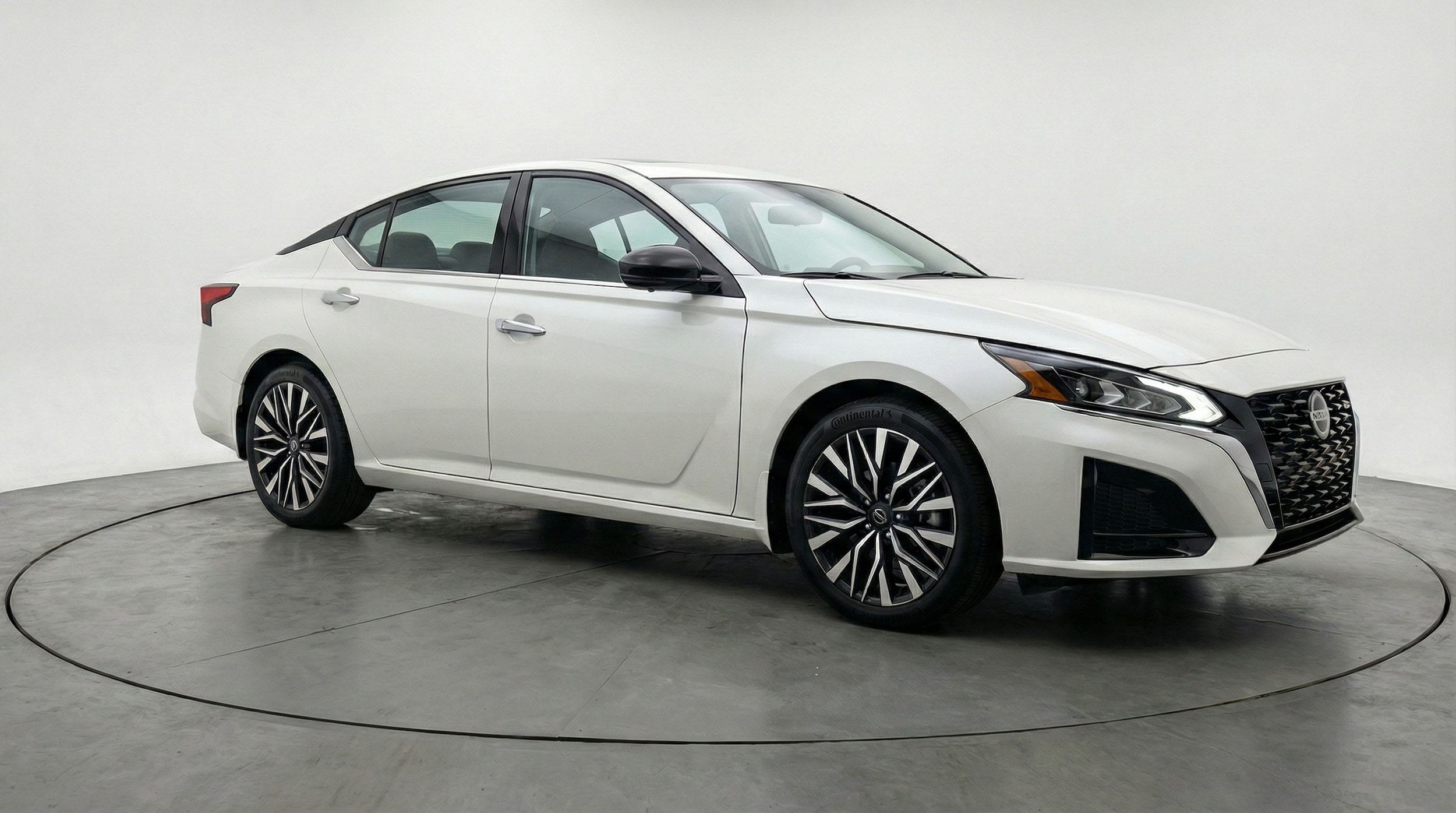 Thumbnail: 2025 Nissan Altima - 1