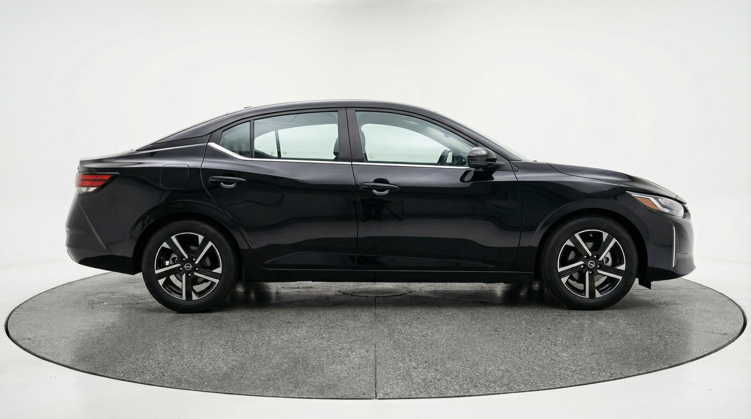 Thumbnail: 2025 Nissan Sentra - 11