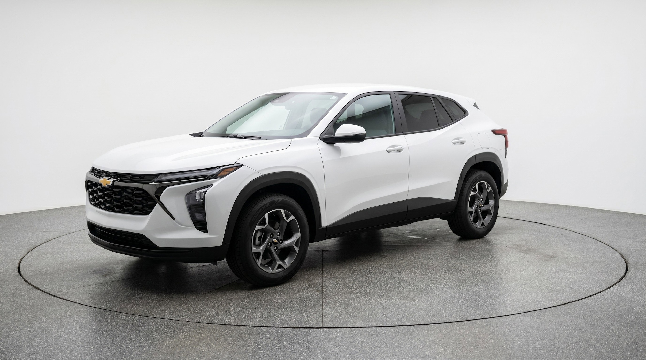 Thumbnail: 2025 Chevrolet Trax - 3