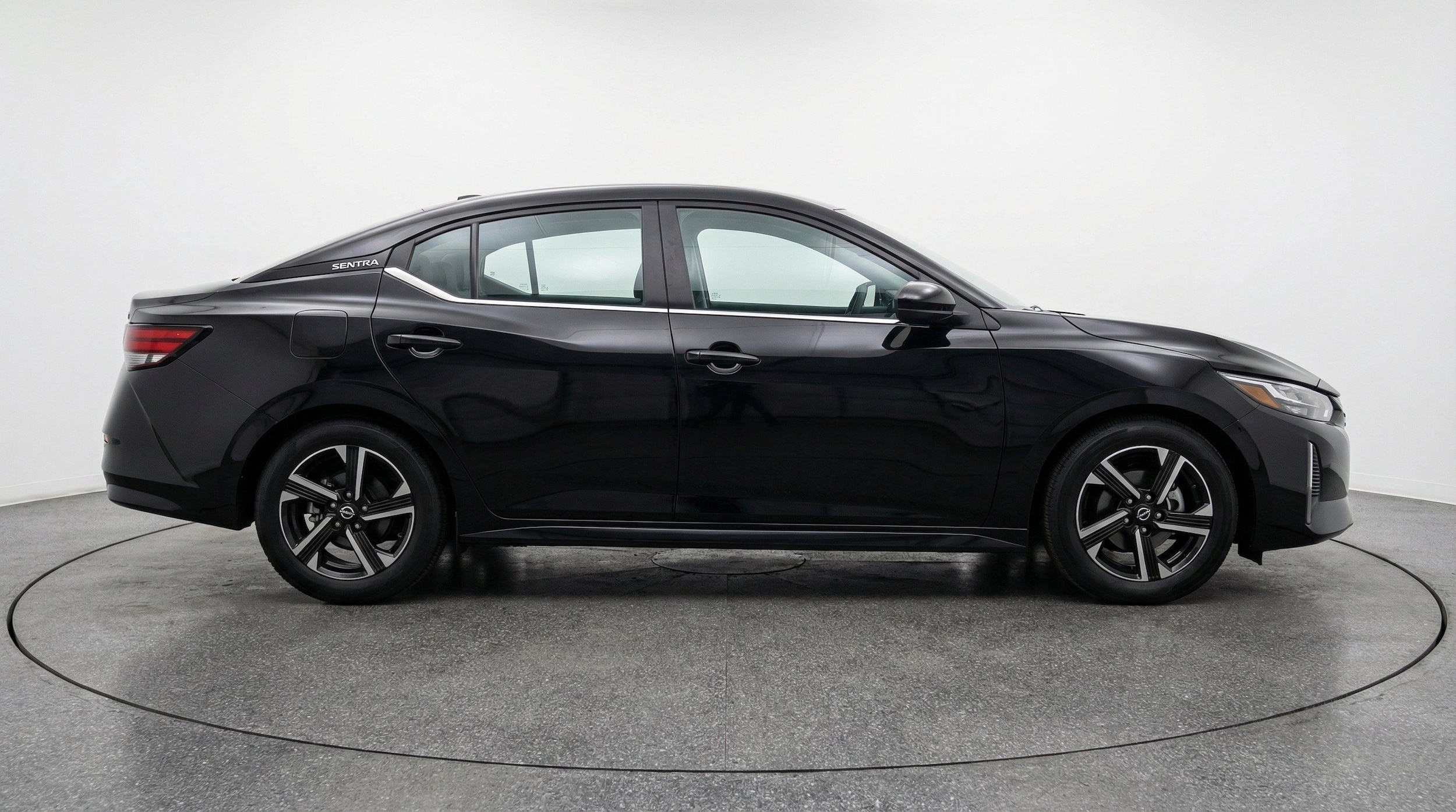 Thumbnail: 2025 Nissan Sentra - 11