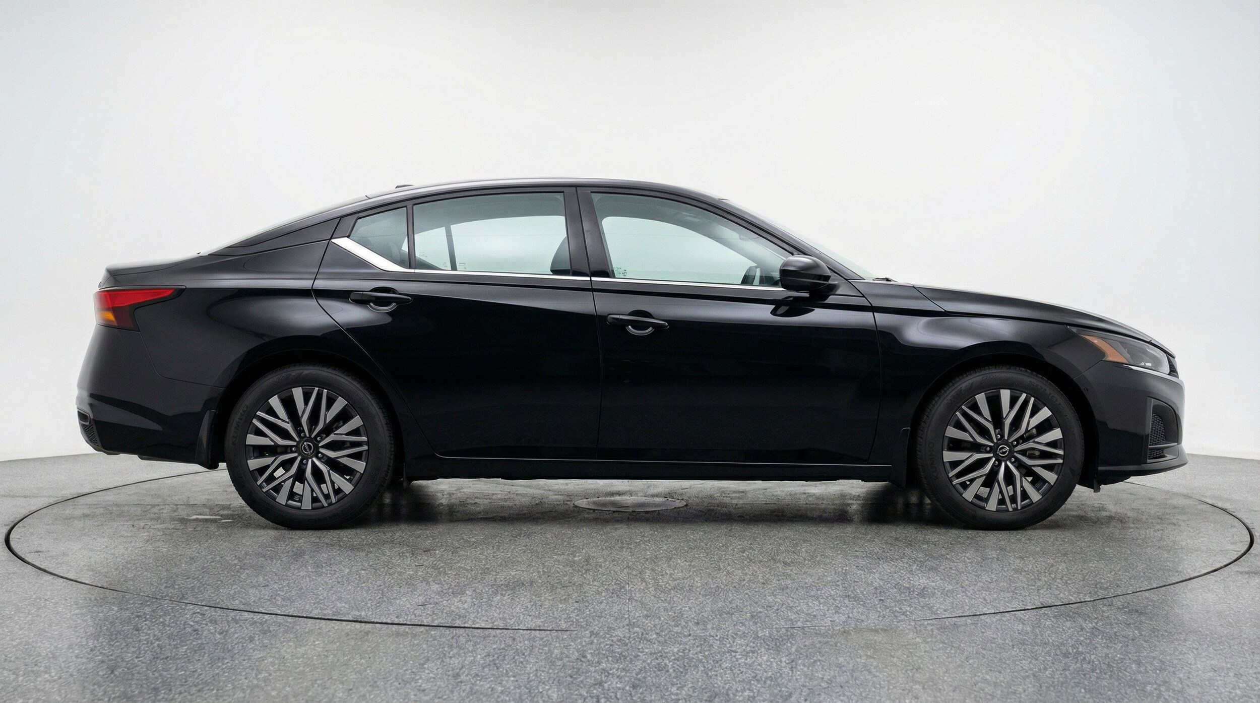 Thumbnail: 2025 Nissan Altima - 11
