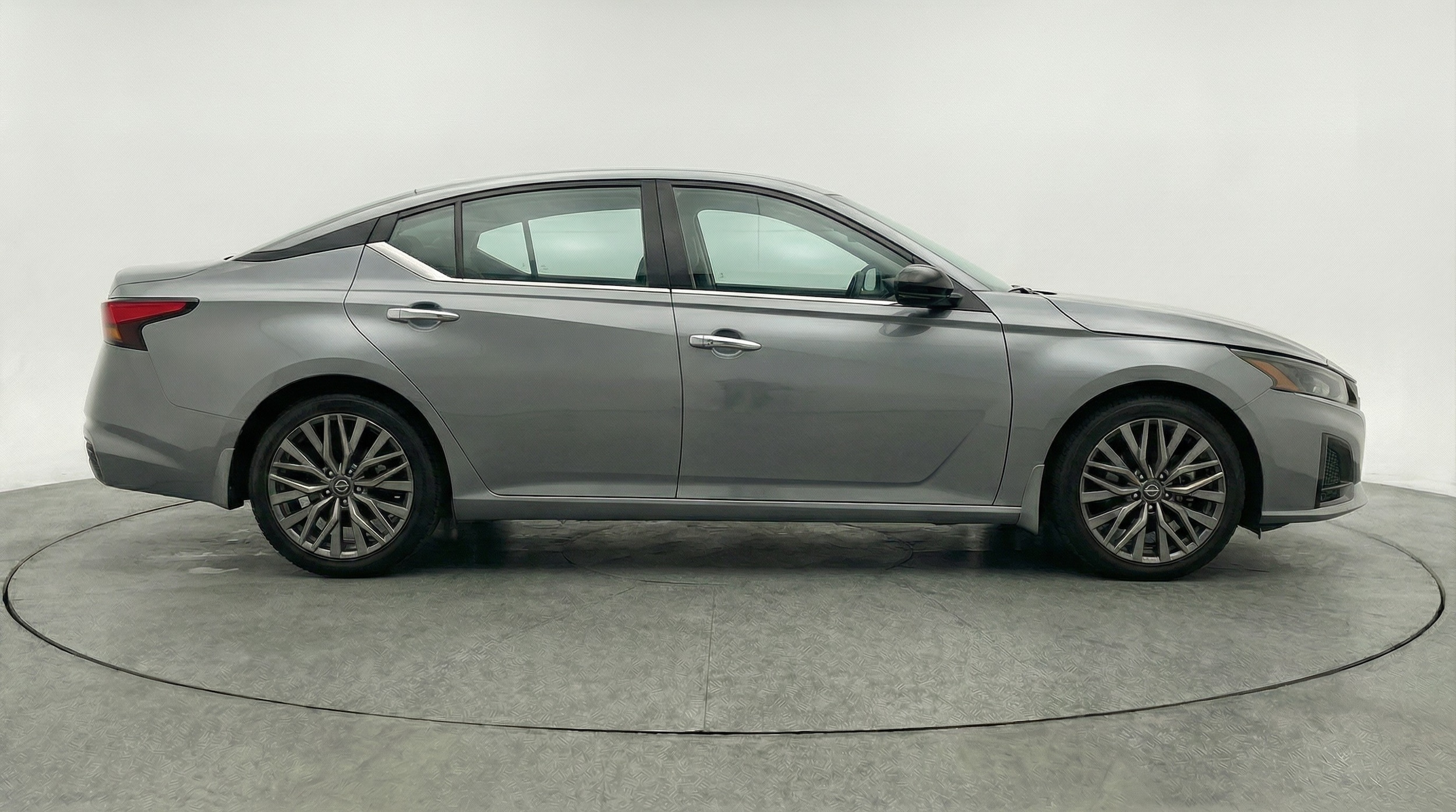 Thumbnail: 2025 Nissan Altima - 8