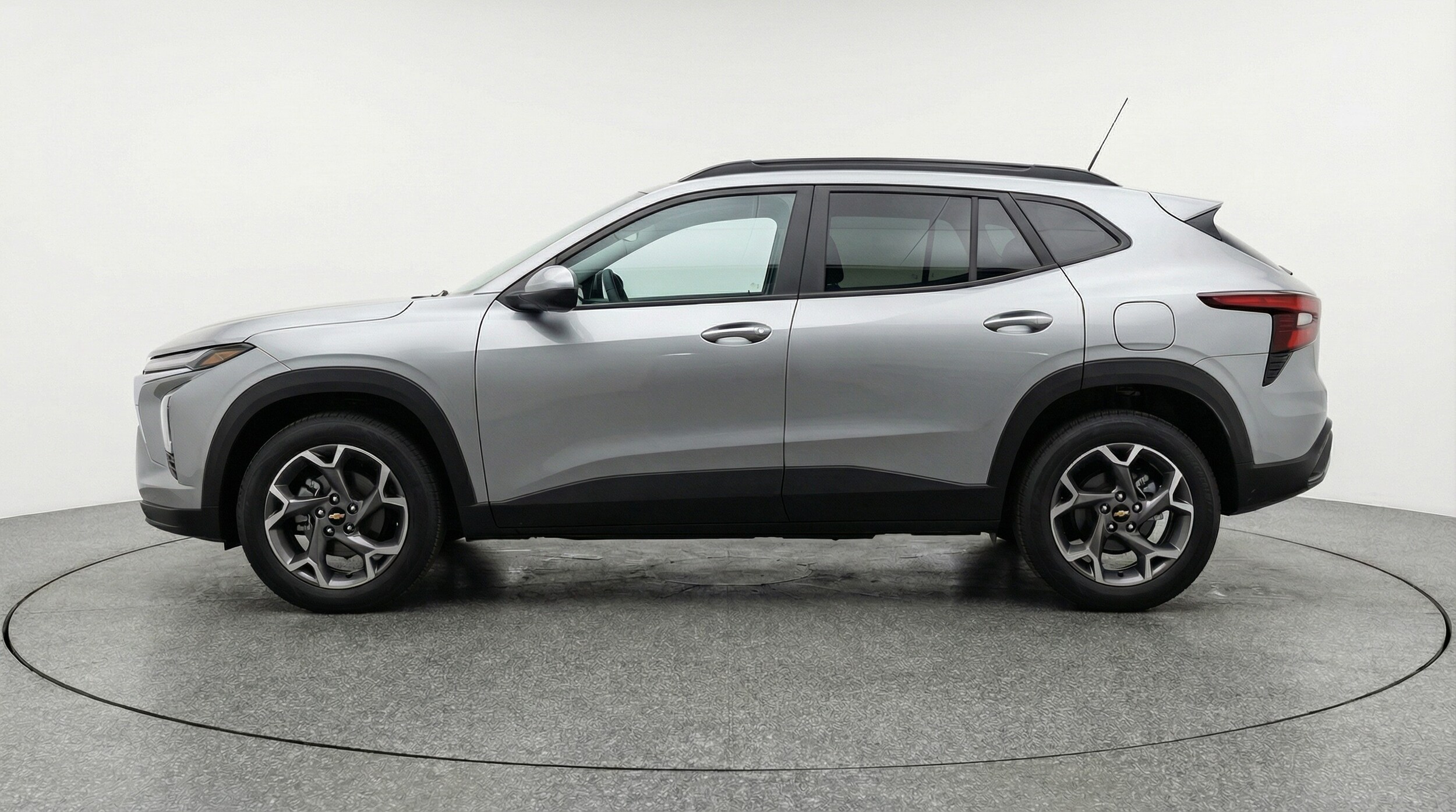 Thumbnail: 2025 Chevrolet Trax - 4