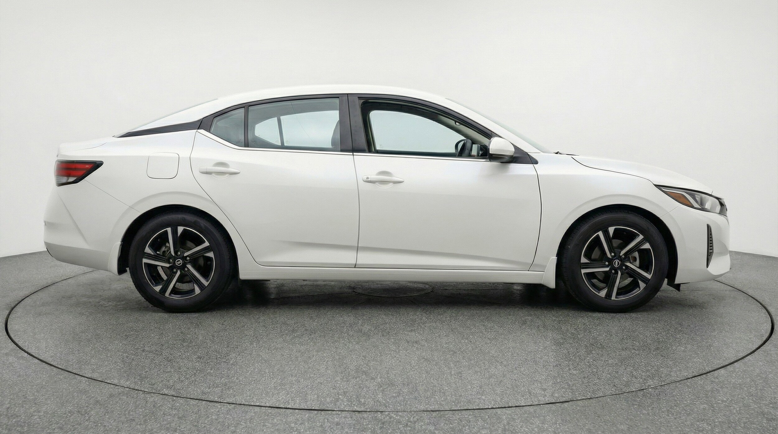 Thumbnail: 2025 Nissan Sentra - 11