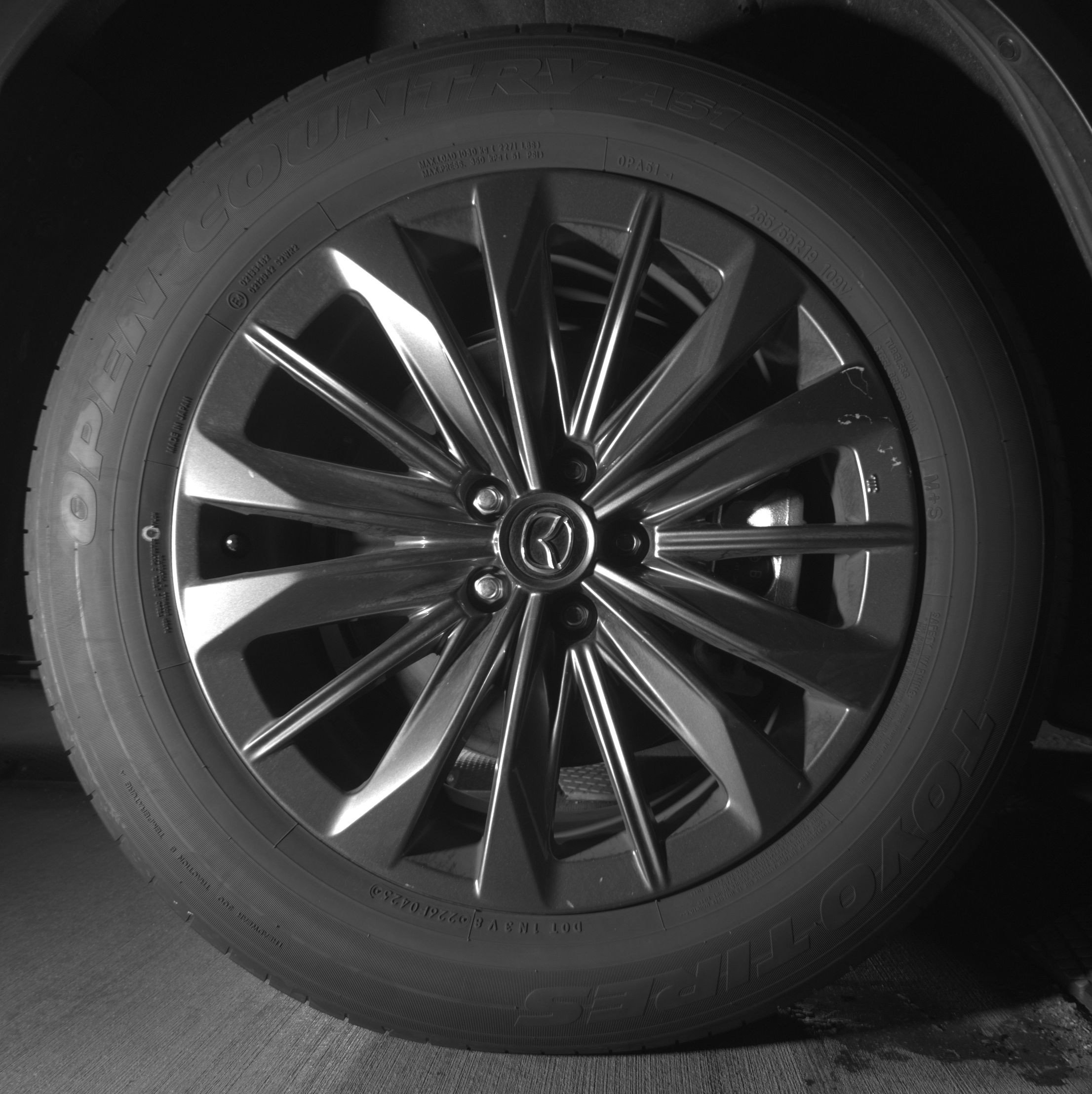 Thumbnail: 2025 Mazda CX-70 - 15