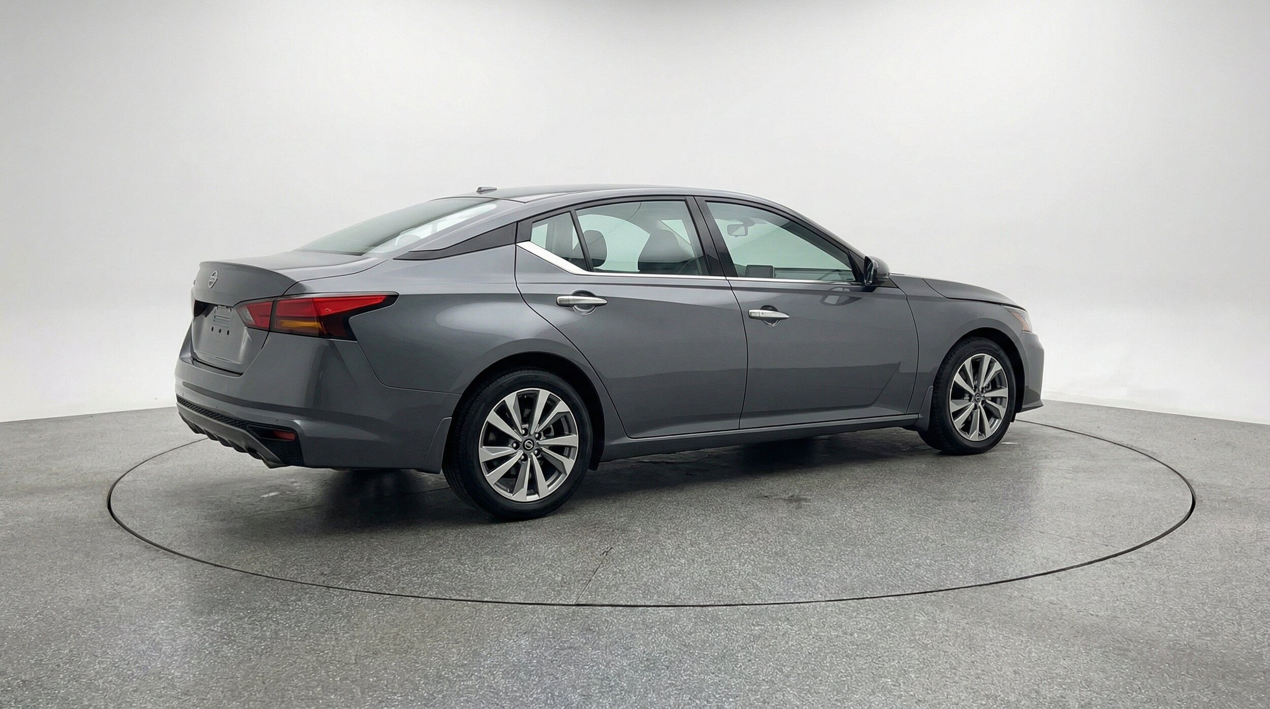 Thumbnail: 2025 Nissan Altima - 9