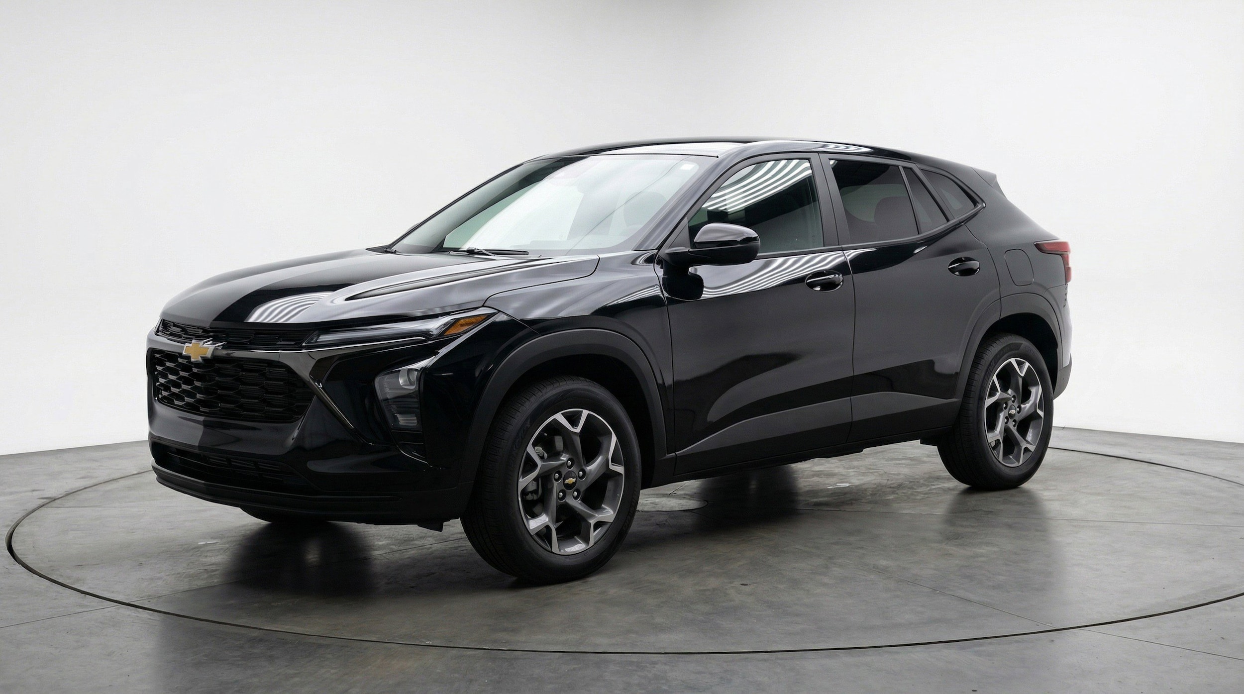 Thumbnail: 2025 Chevrolet Trax - 3