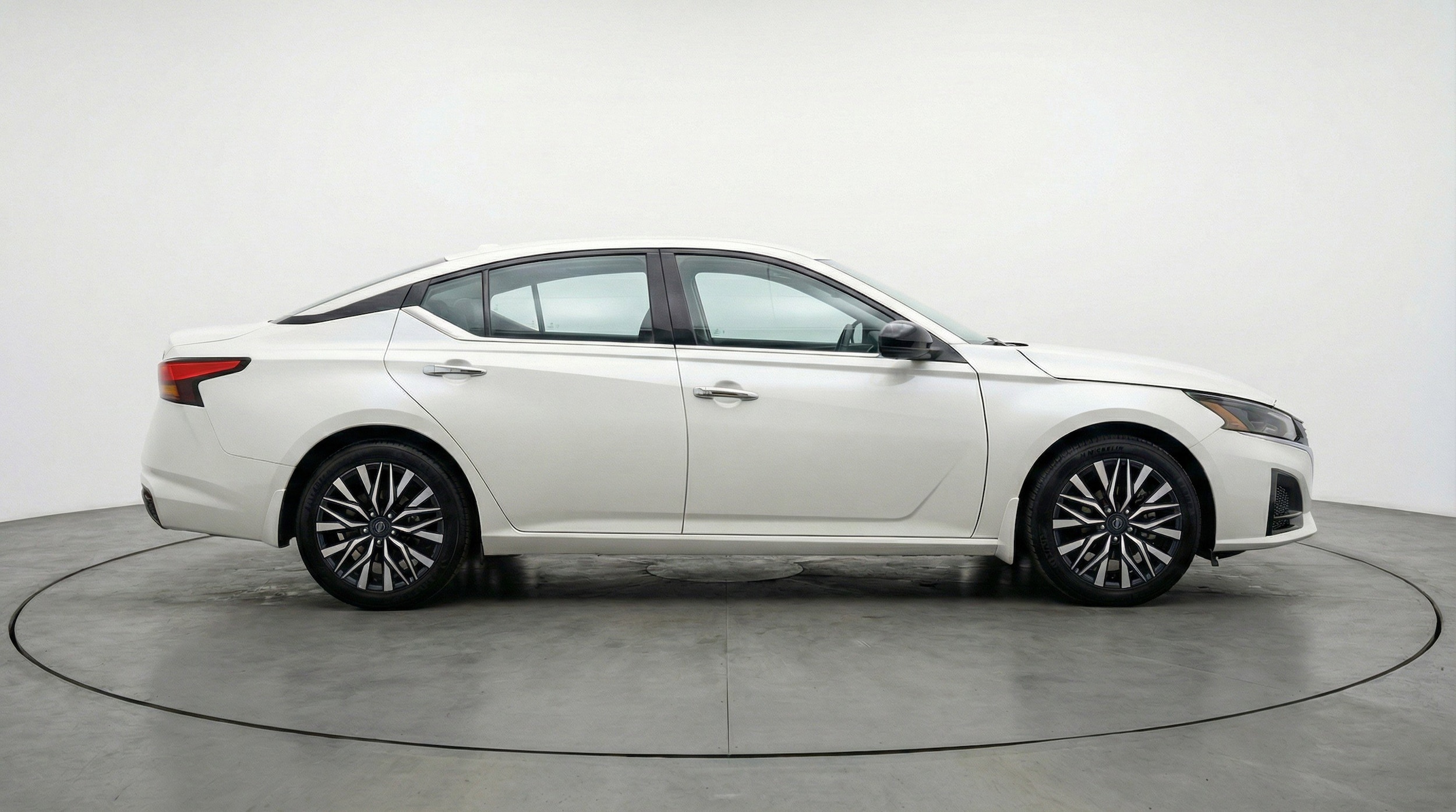 Thumbnail: 2025 Nissan Altima - 11