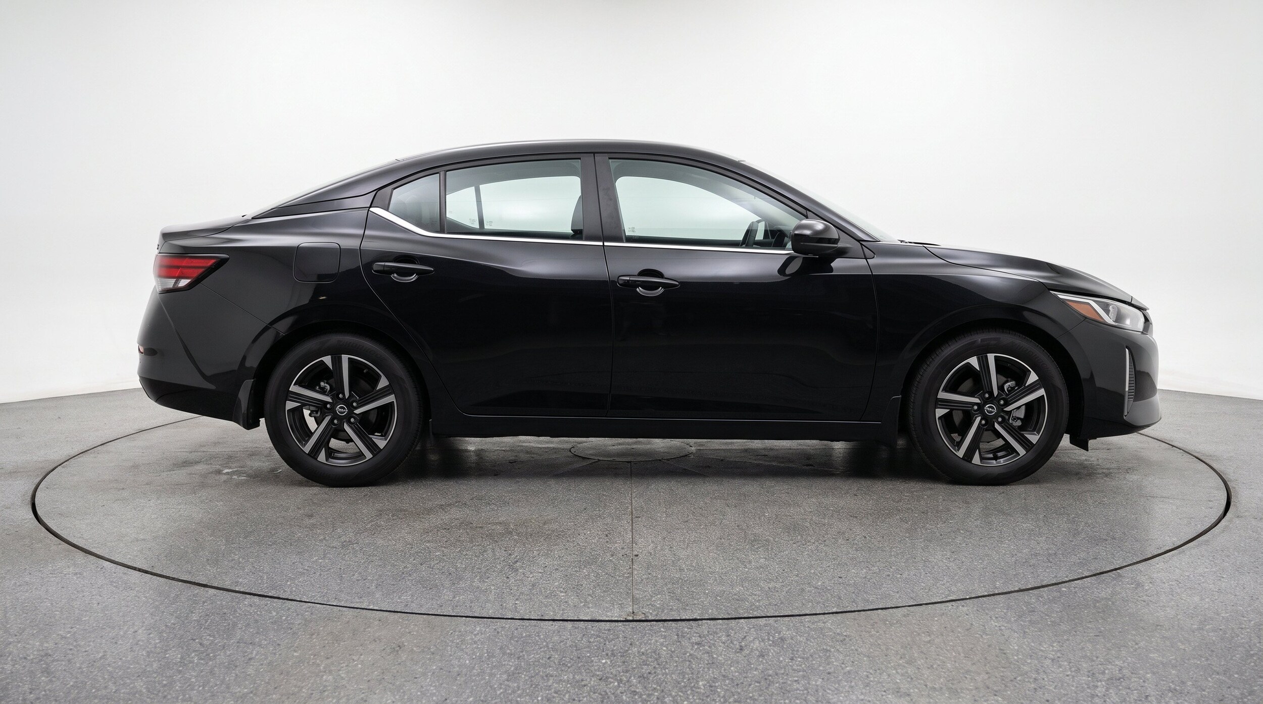 Thumbnail: 2025 Nissan Sentra - 11