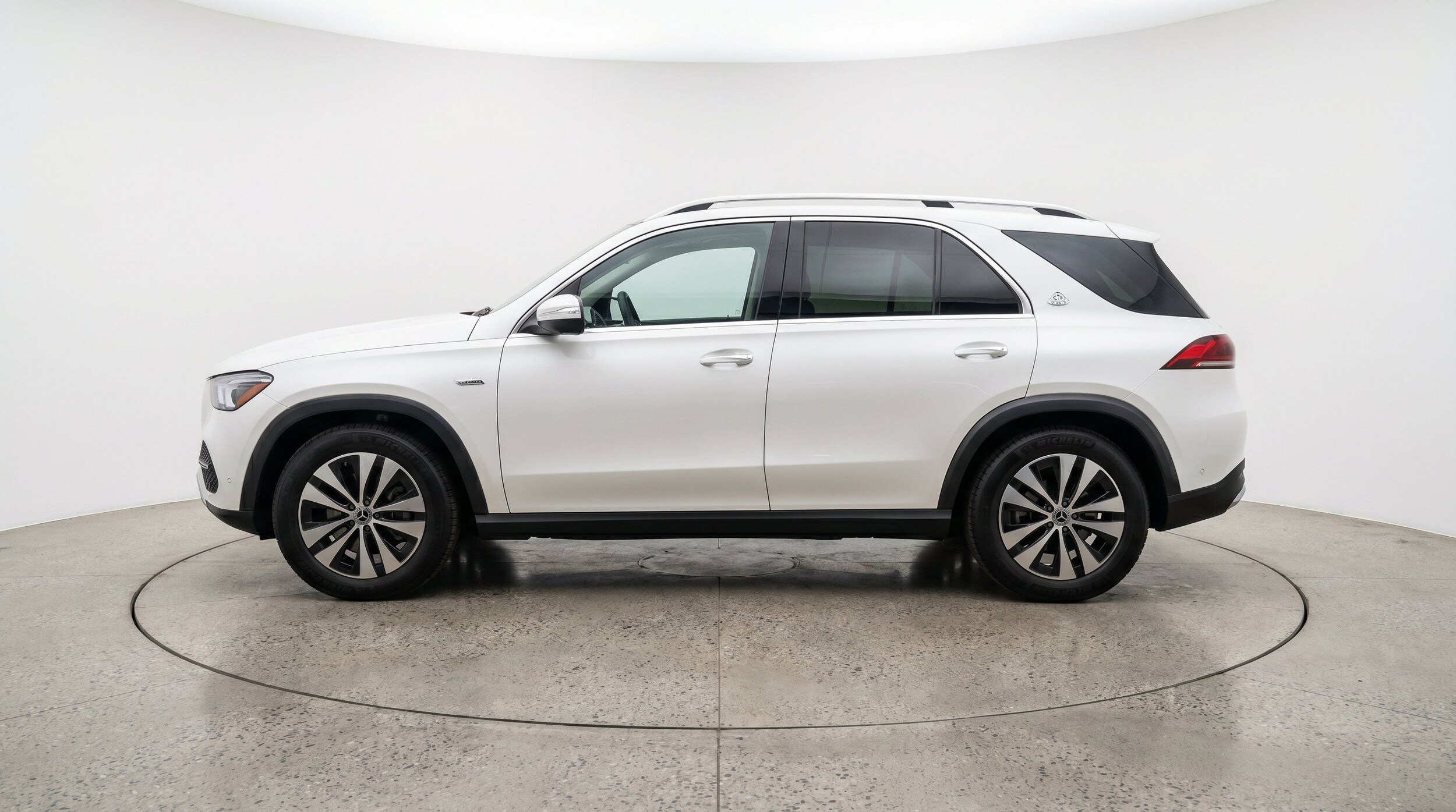 Thumbnail: 2026 Mercedes-Benz GLE - 5