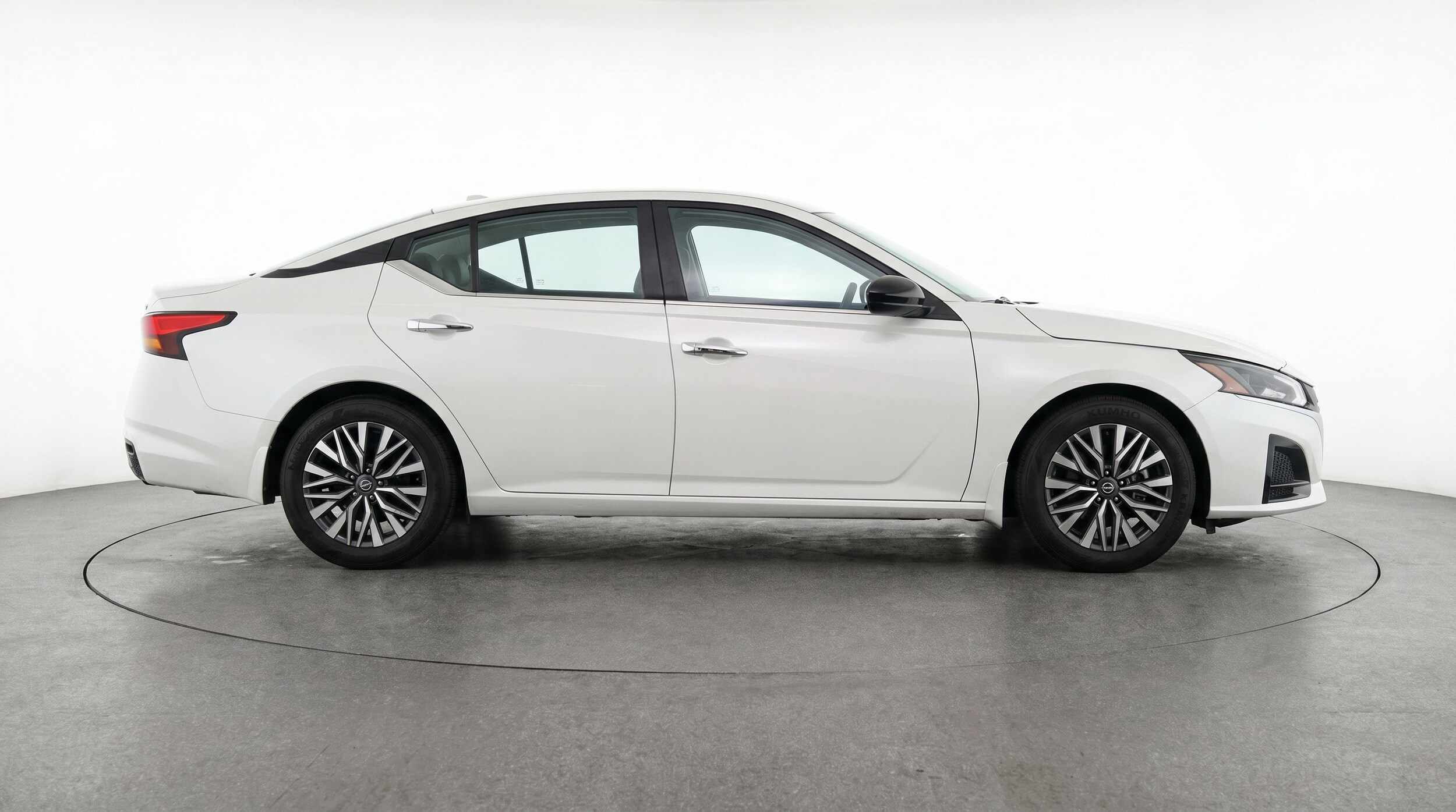 Thumbnail: 2025 Nissan Altima - 11