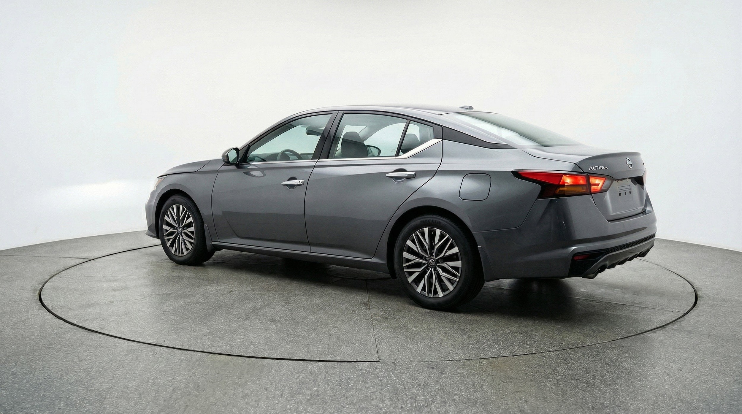 Thumbnail: 2025 Nissan Altima - 6