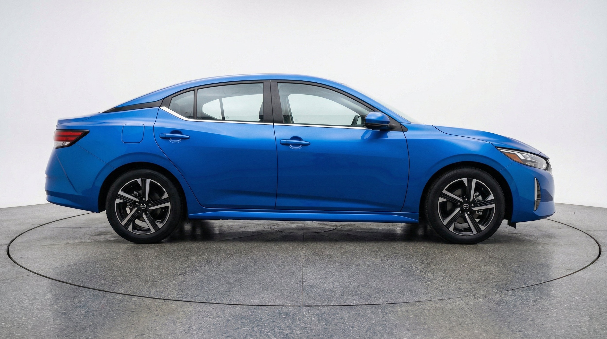 Thumbnail: 2025 Nissan Sentra - 10