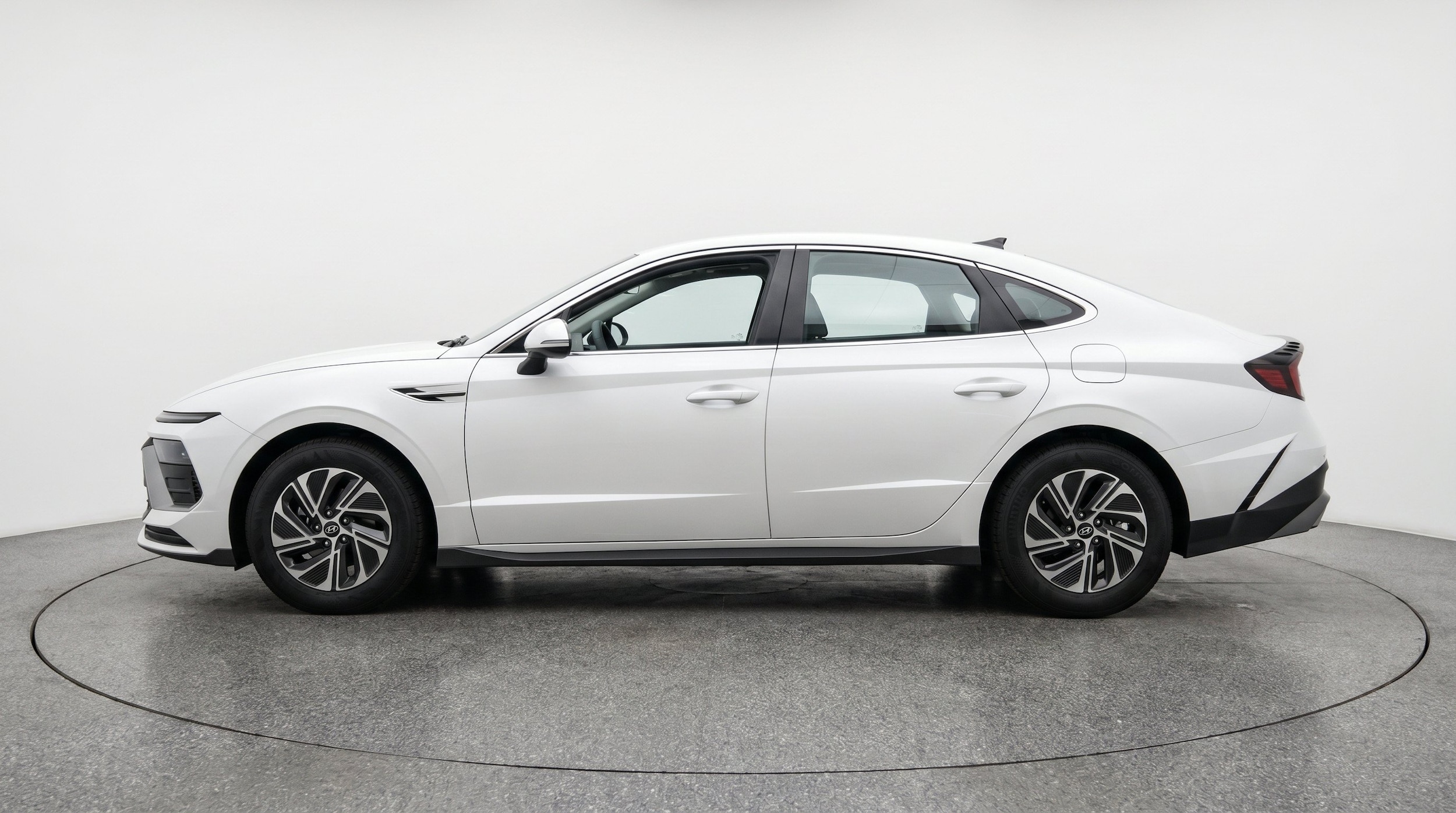Thumbnail: 2026 Hyundai Sonata - 5