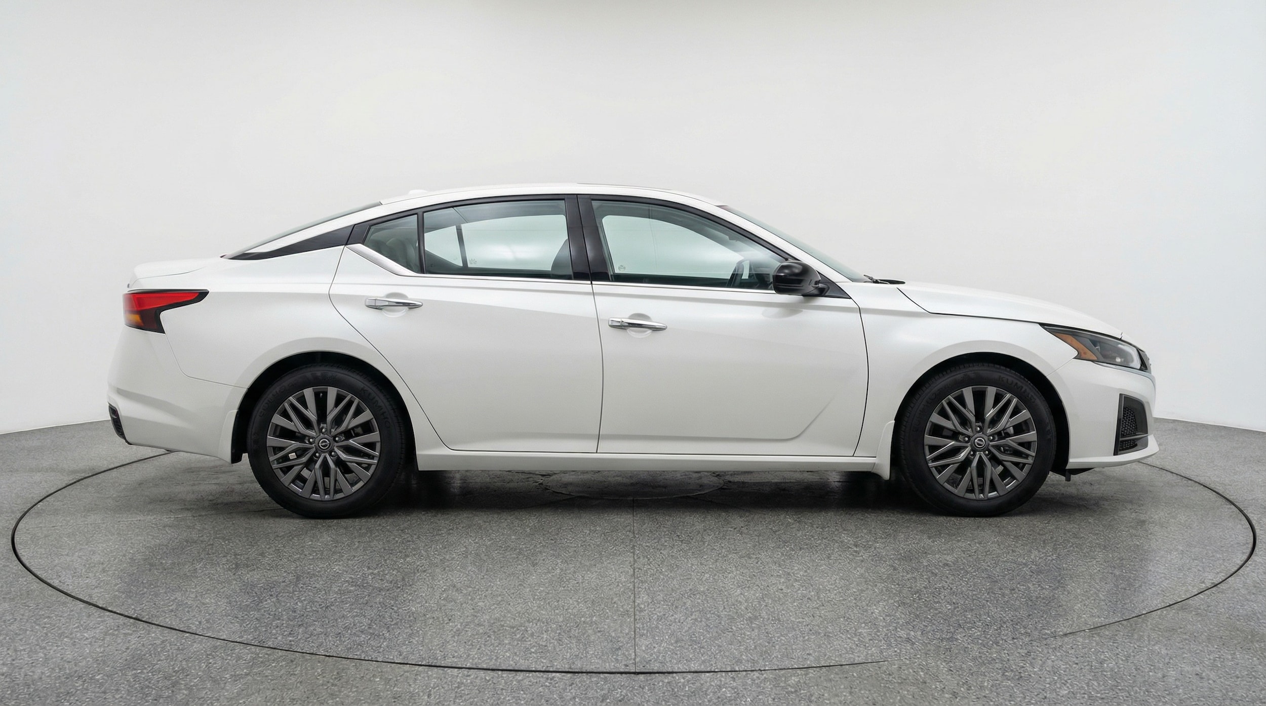 Thumbnail: 2025 Nissan Altima - 8