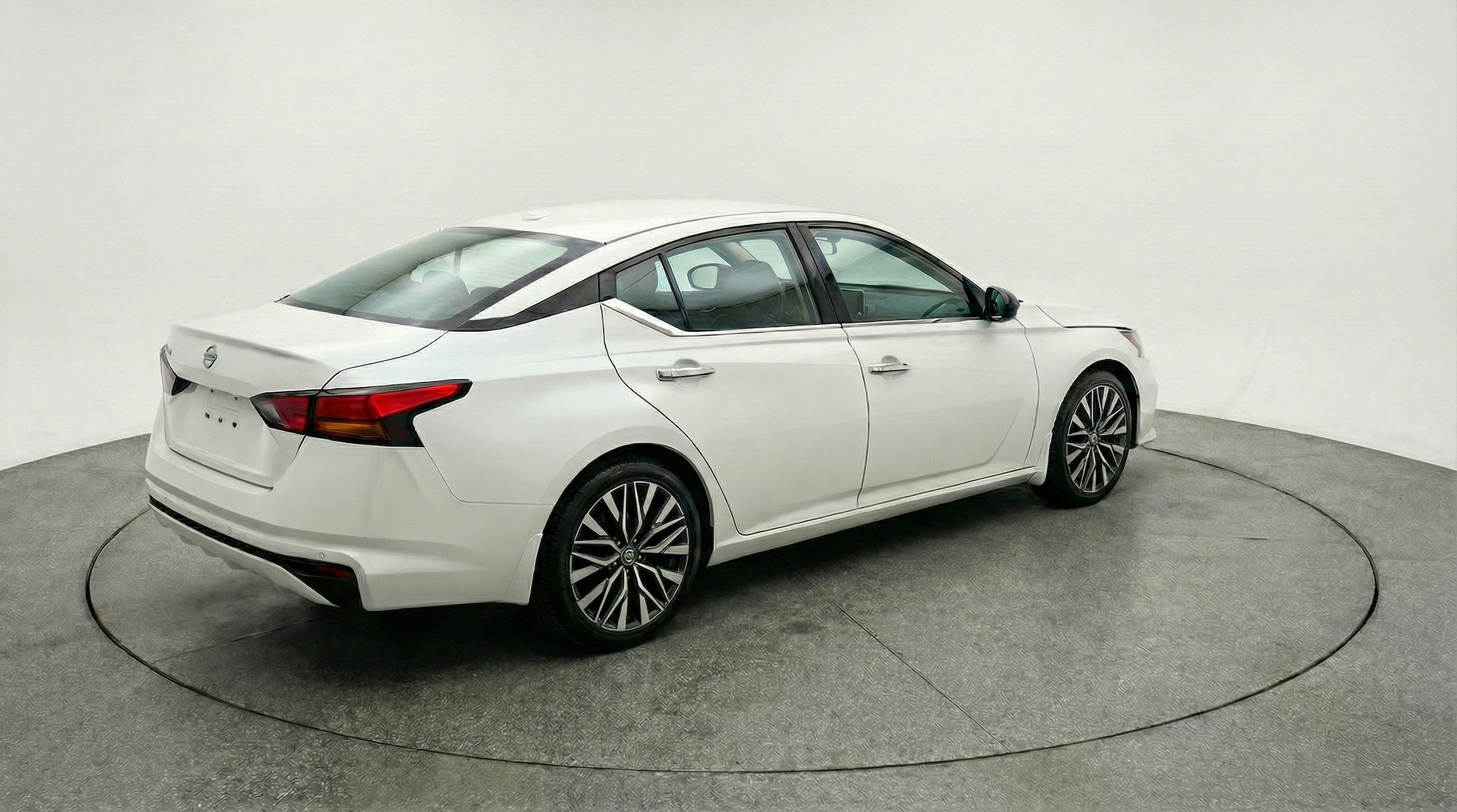 Thumbnail: 2025 Nissan Altima - 7