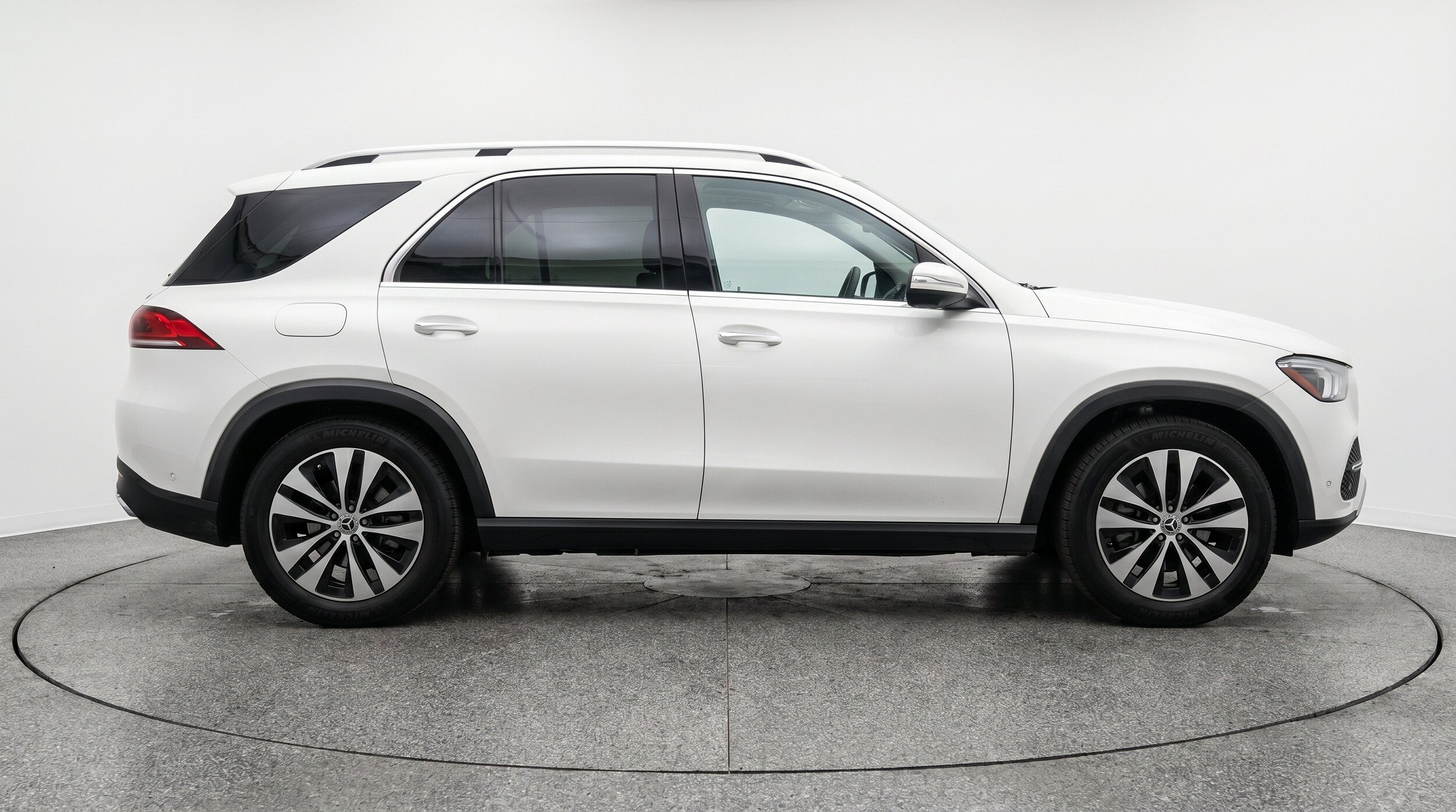 Thumbnail: 2026 Mercedes-Benz GLE - 11