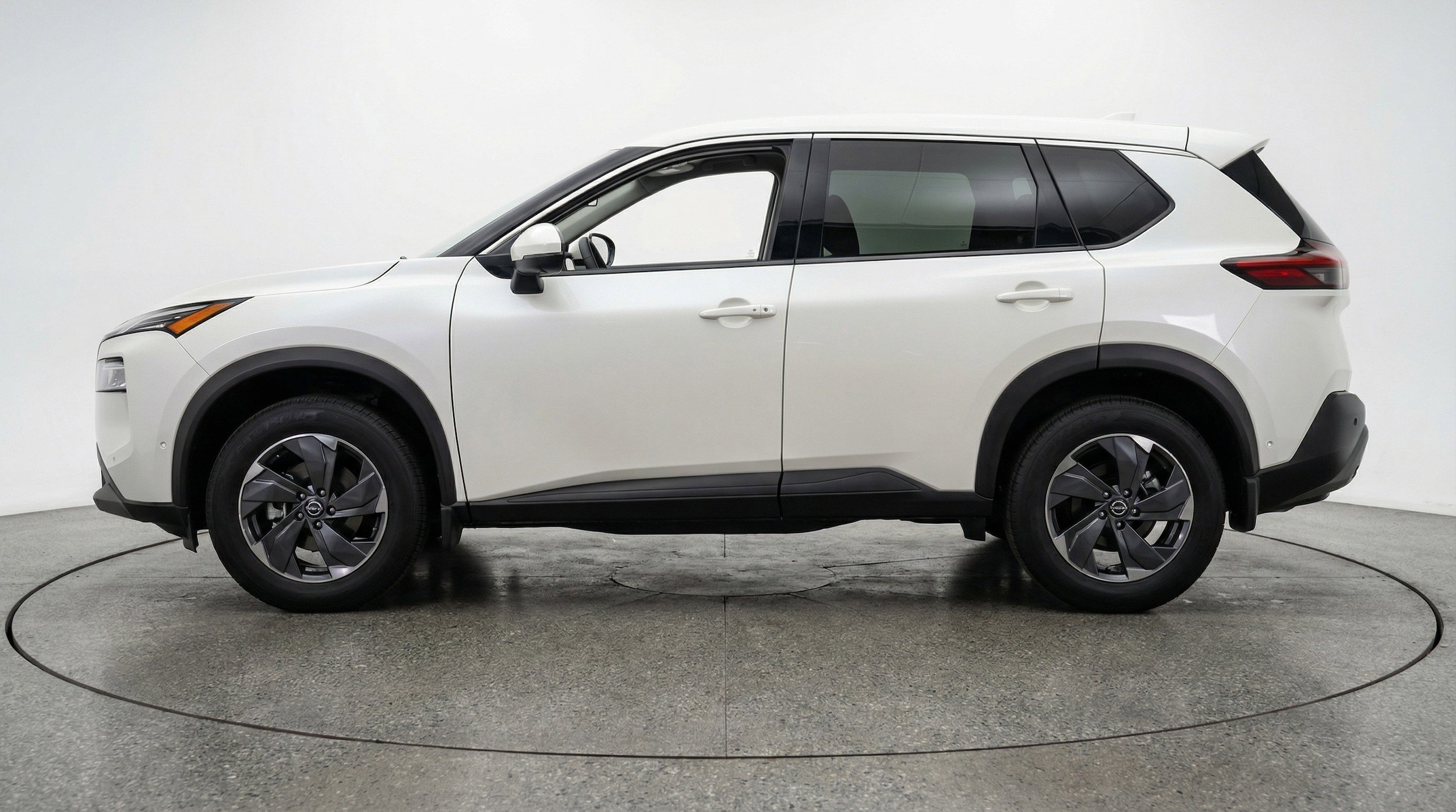 Thumbnail: 2025 Nissan Rogue - 5