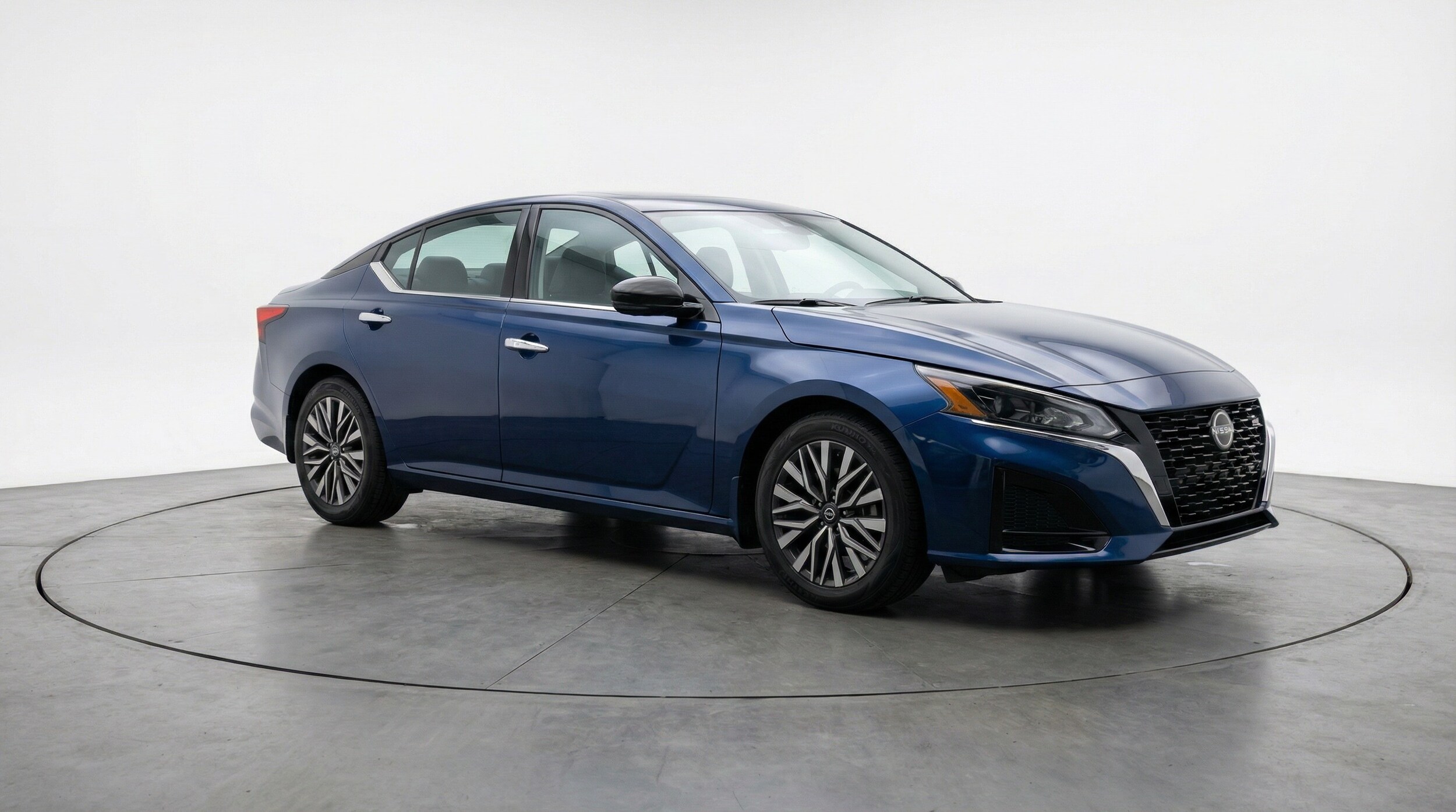 Thumbnail: 2025 Nissan Altima - 1