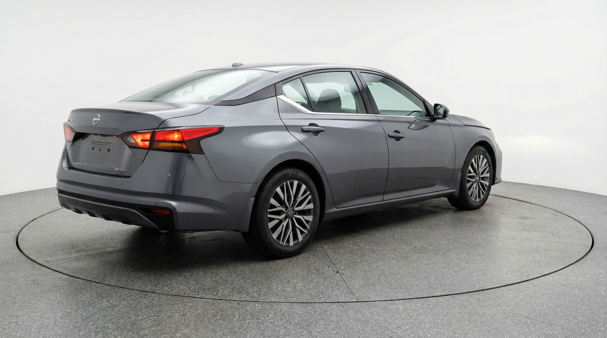 Thumbnail: 2025 Nissan Altima - 9