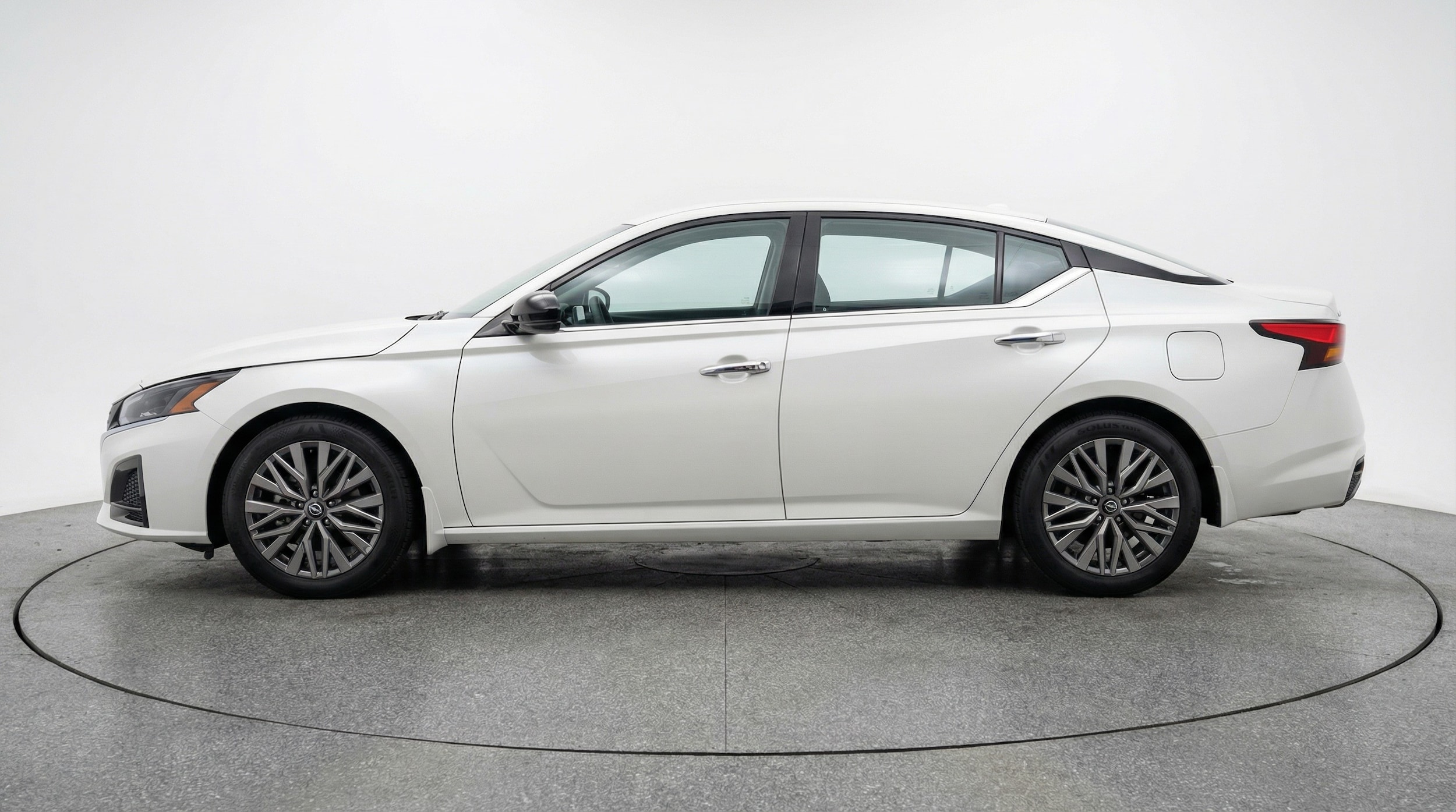 Thumbnail: 2025 Nissan Altima - 4