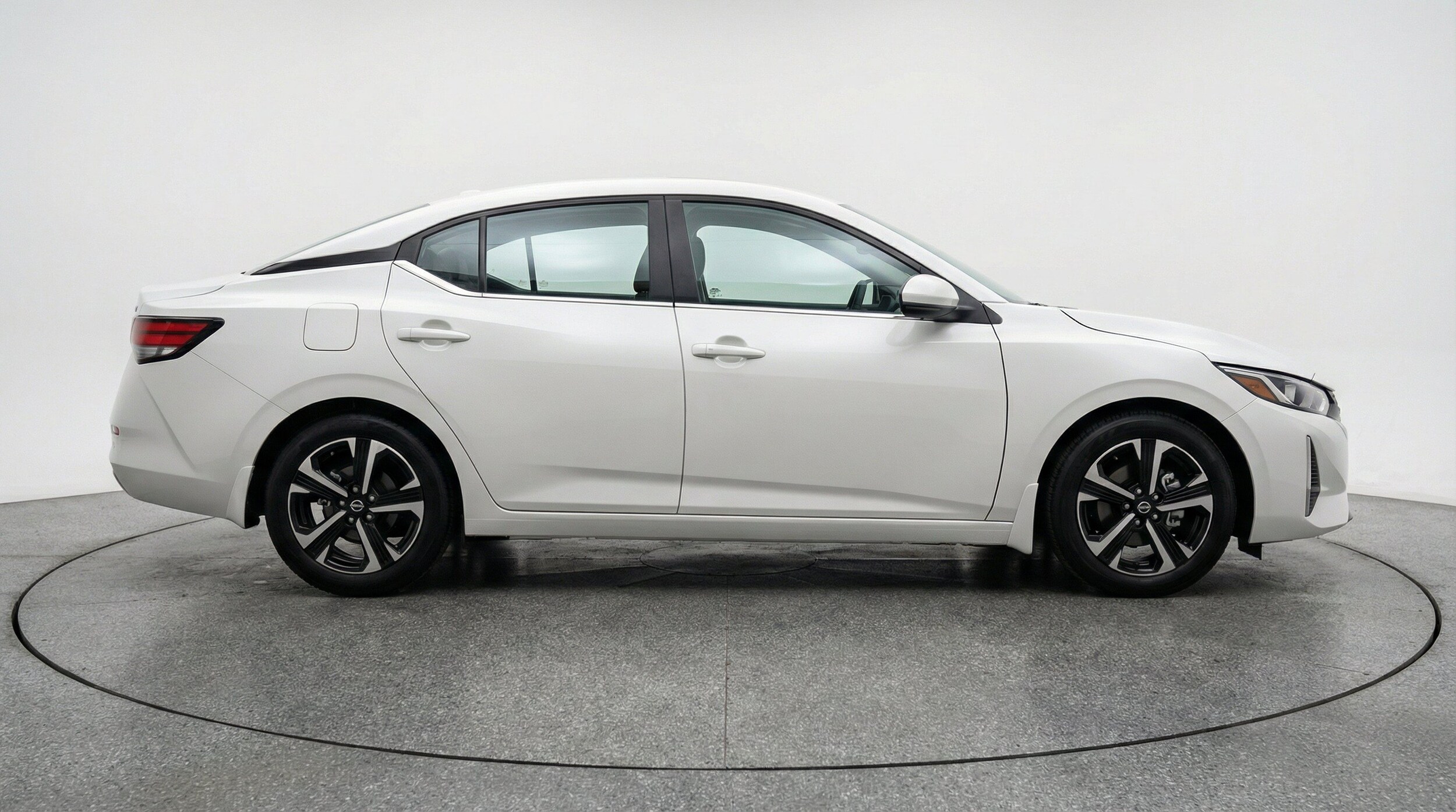 Thumbnail: 2025 Nissan Sentra - 11