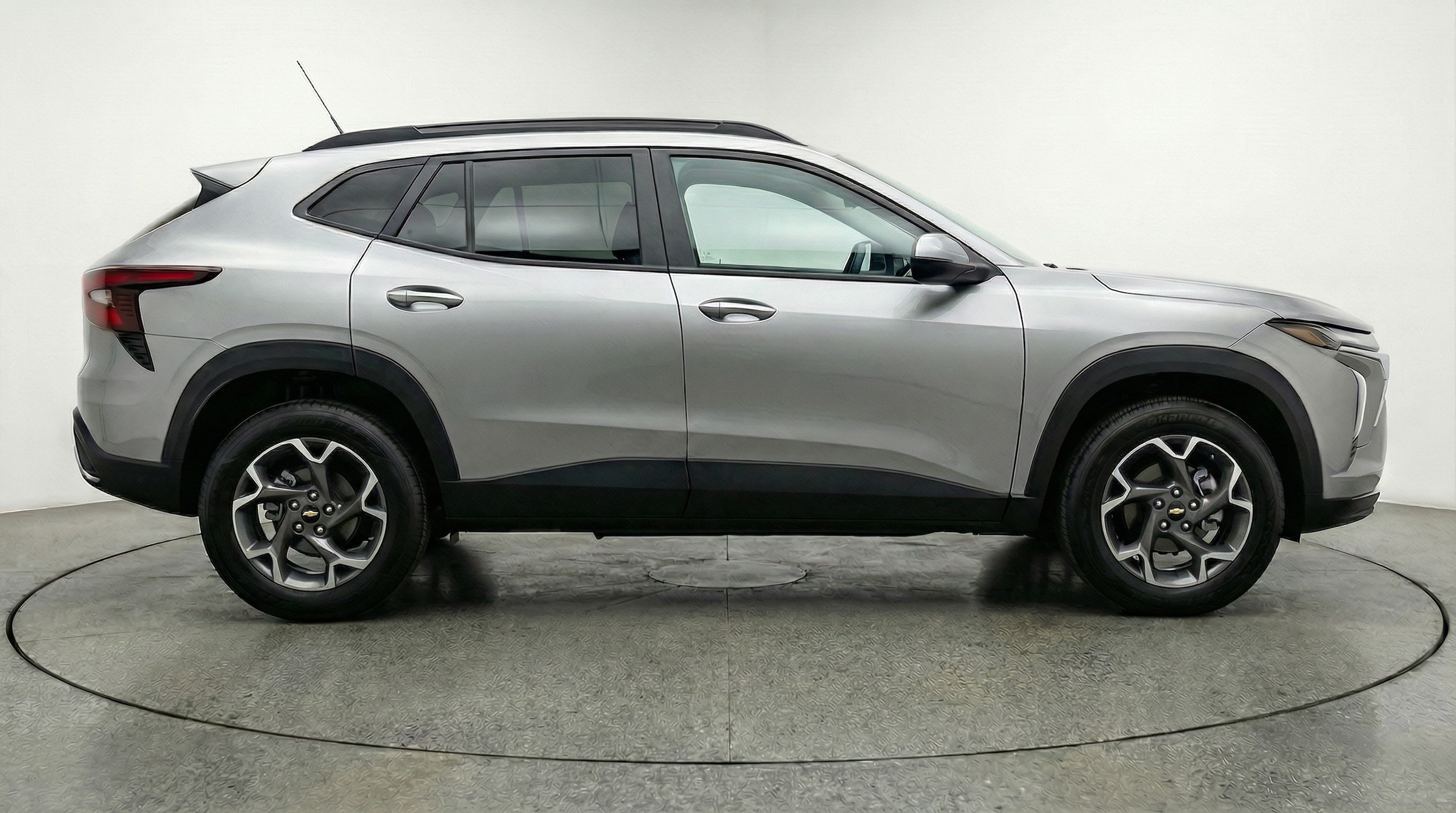 Thumbnail: 2025 Chevrolet Trax - 8