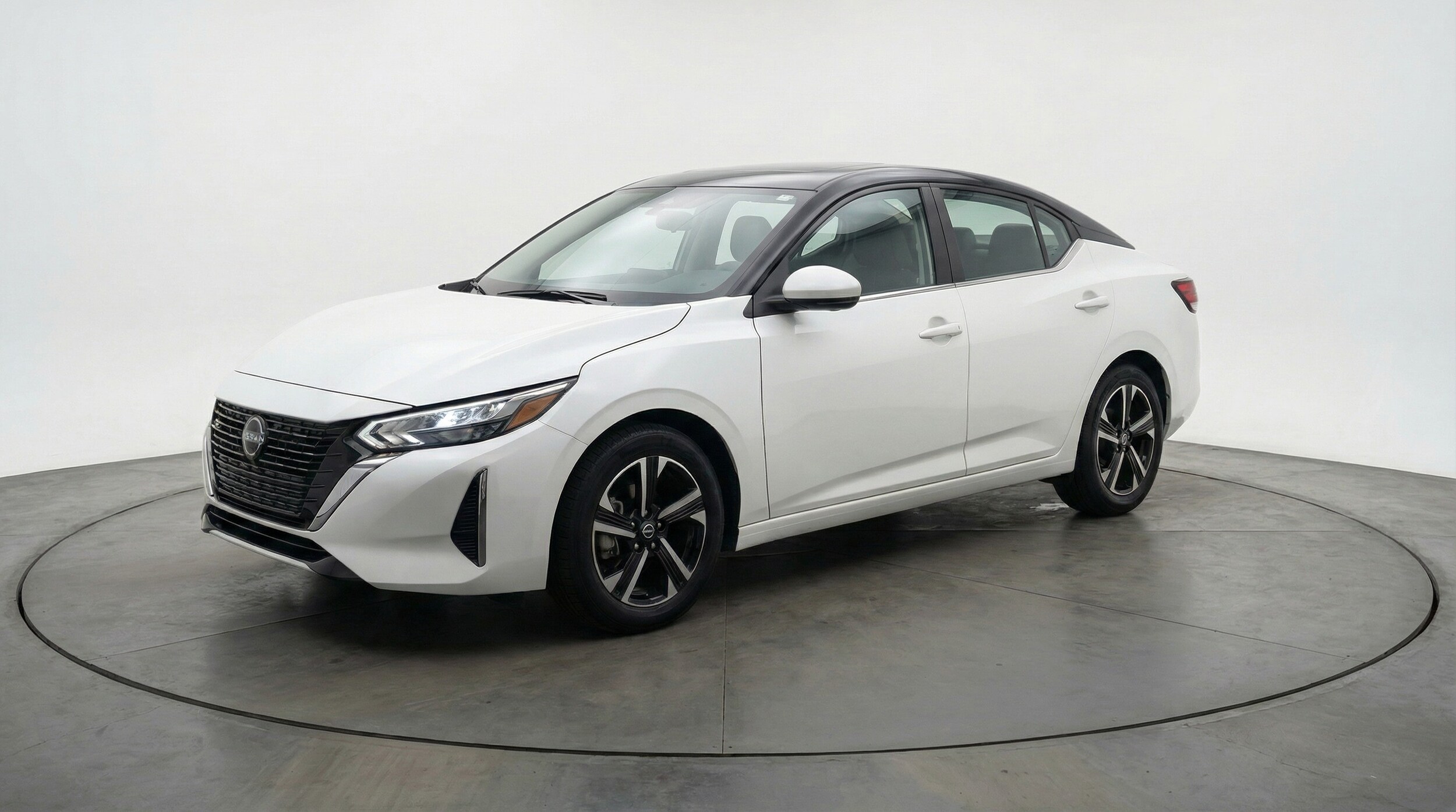 Thumbnail: 2025 Nissan Sentra - 3