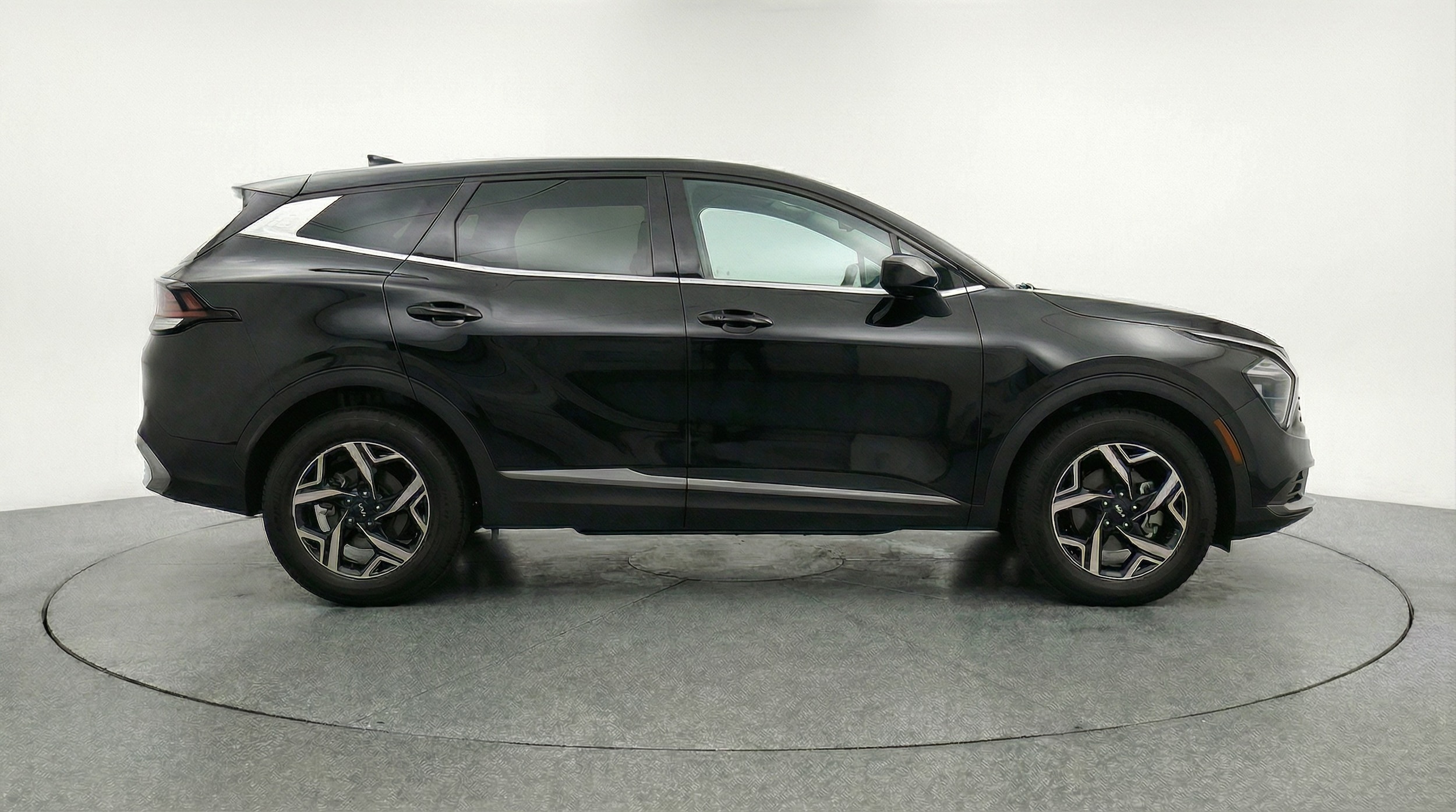 Thumbnail: 2025 Kia Sportage - 8