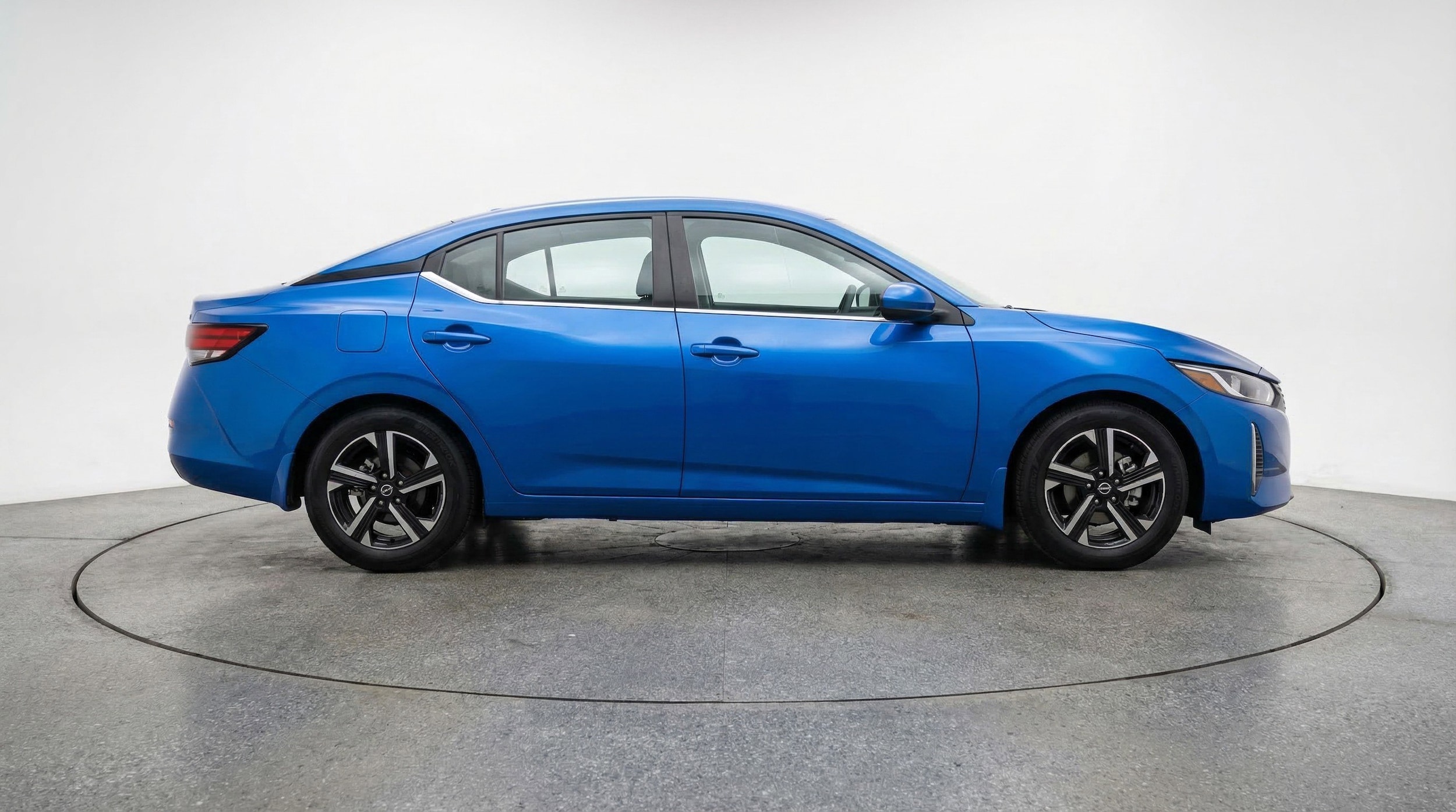 Thumbnail: 2025 Nissan Sentra - 11