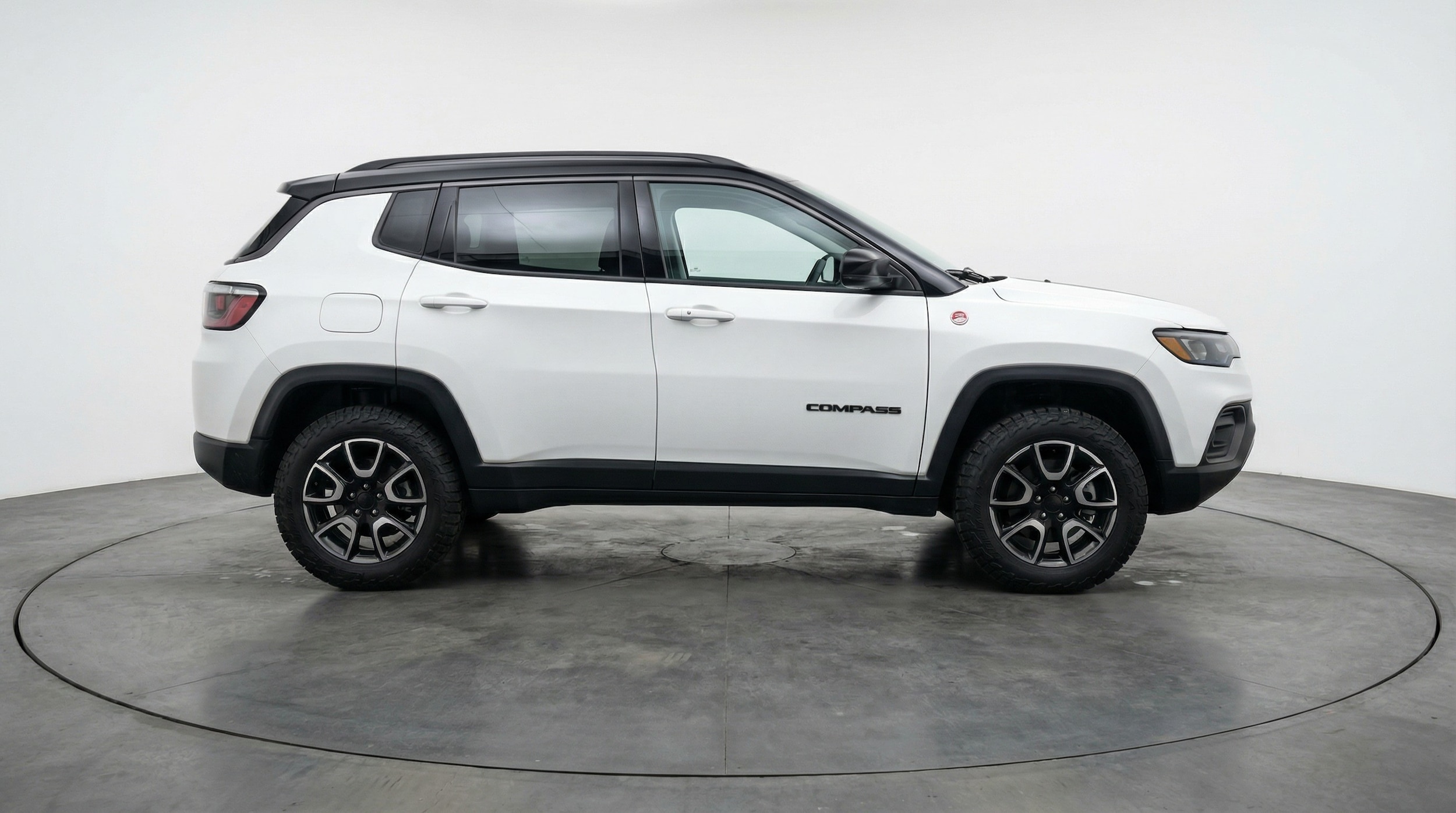 Thumbnail: 2025 Jeep Compass - 8
