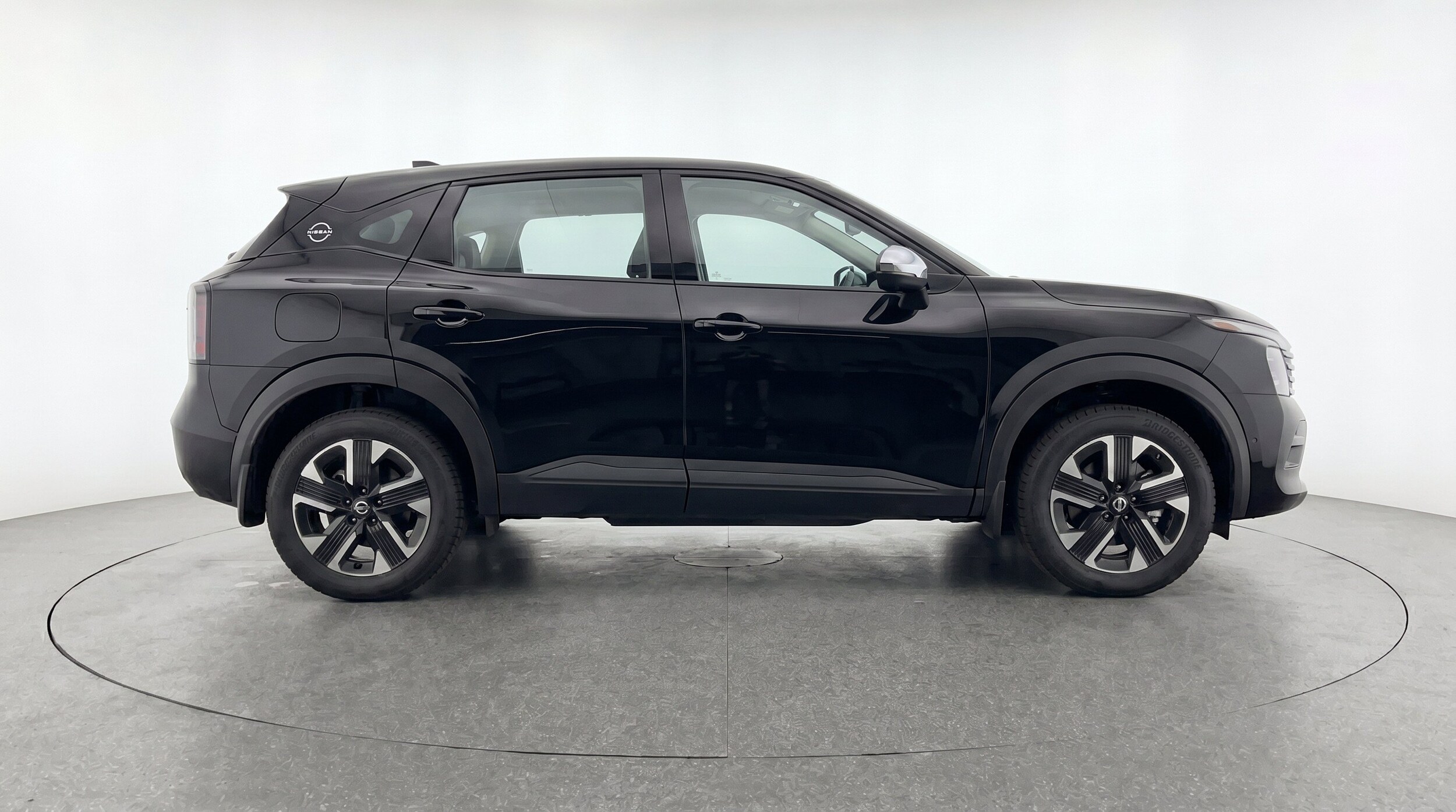 Thumbnail: 2026 Nissan Kicks - 11