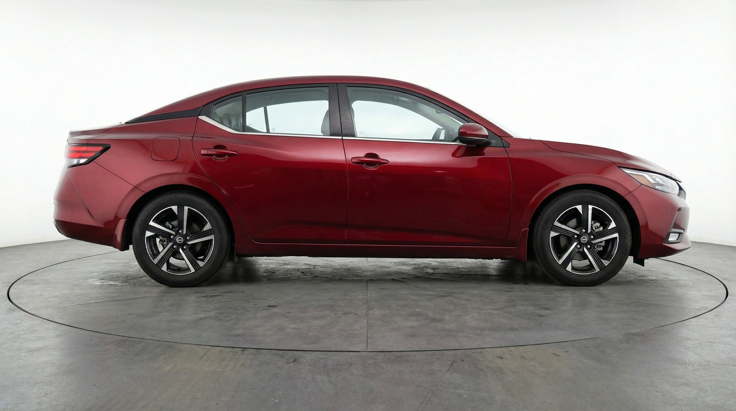Thumbnail: 2025 Nissan Sentra - 11