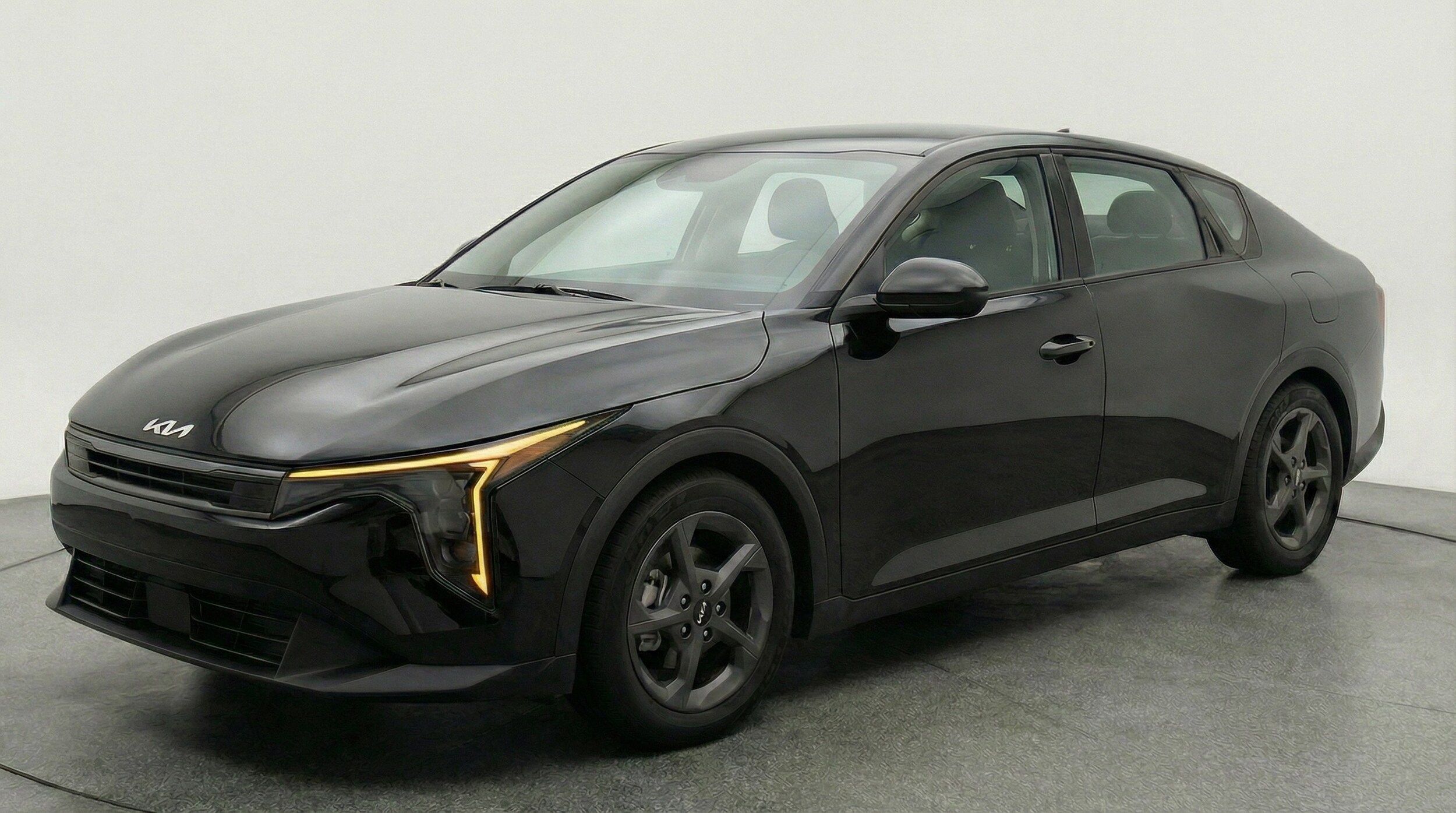 Thumbnail: 2025 Kia K4 - 3