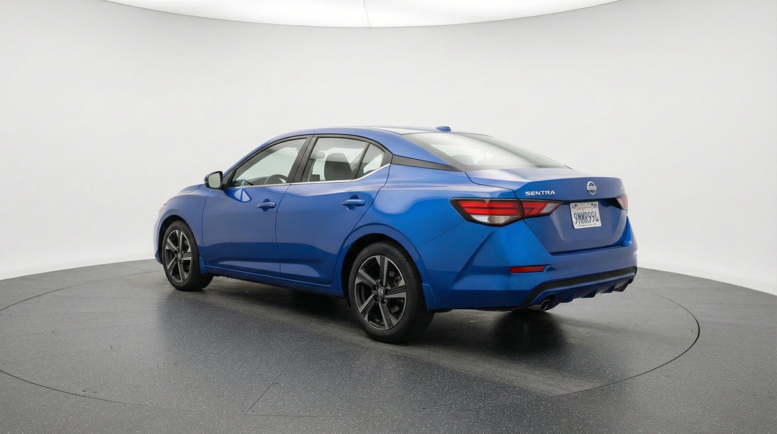 2025 Nissan Sentra SV - Photo 6